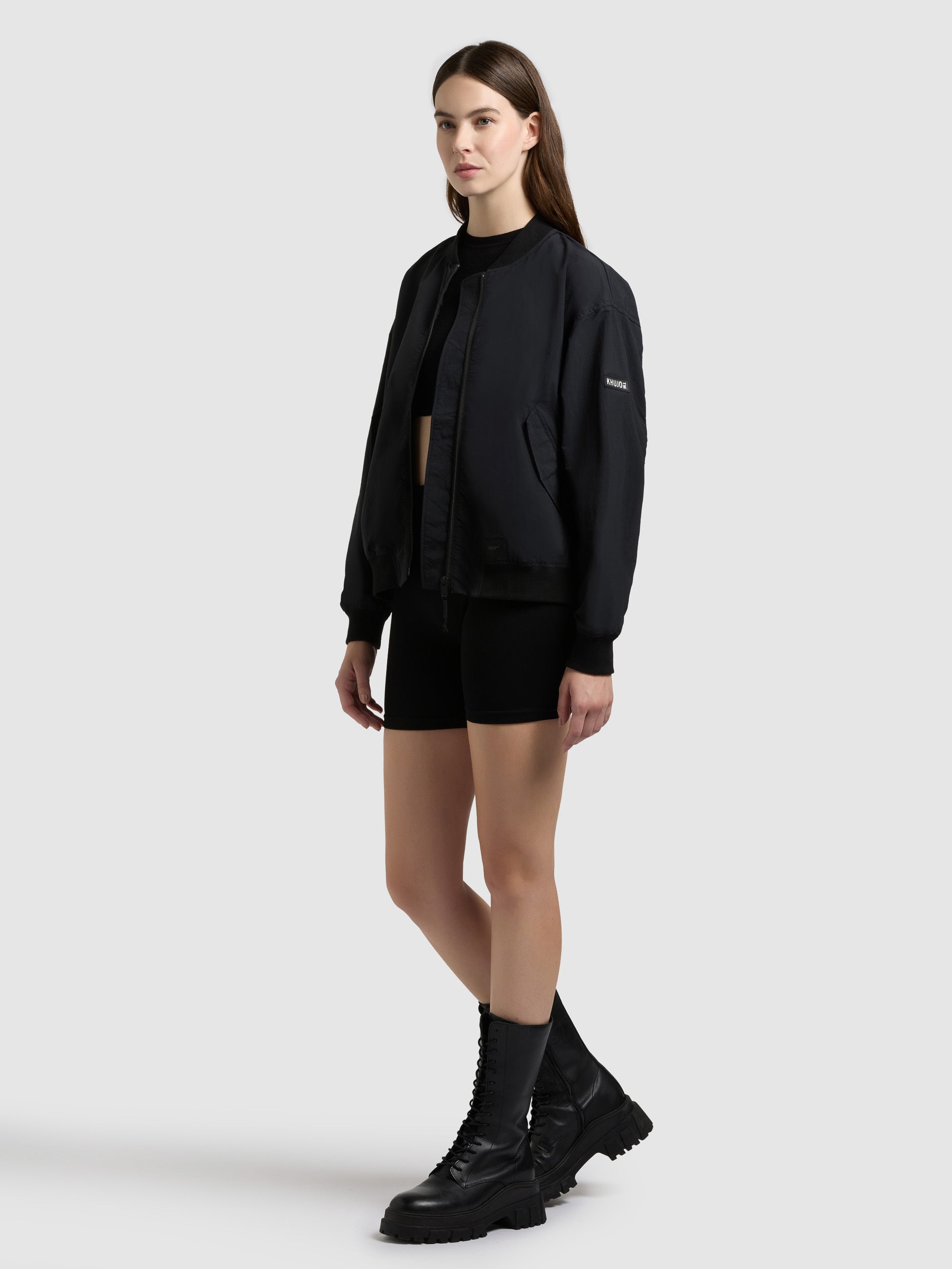 khujo-blouson-rylee-with-bag-damen-sommerjacke-black-leichte-bomberjacke image 7