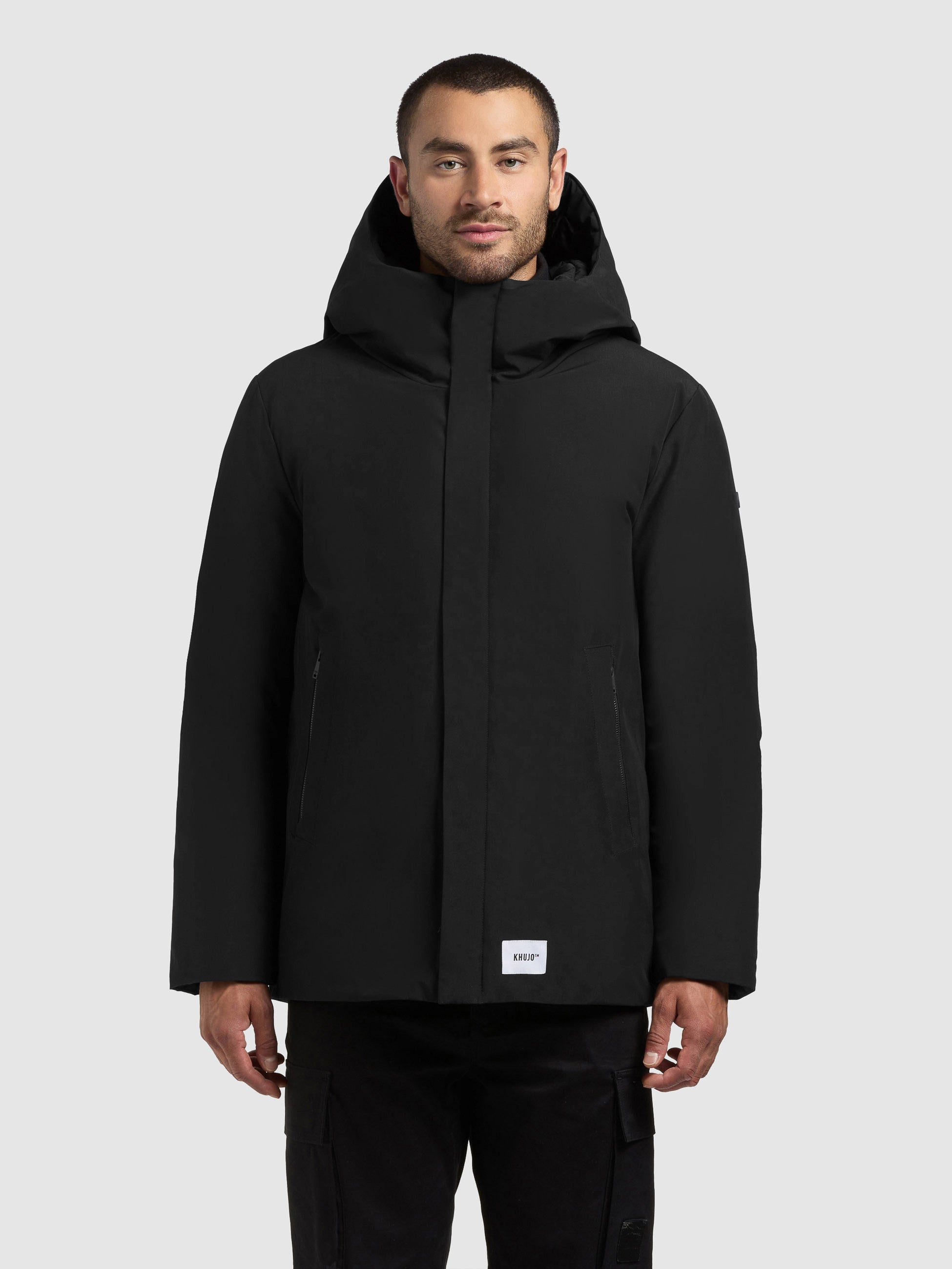 khujo-jacke-etian-kapuzenjacke-in-black-im-regular-fit image 4