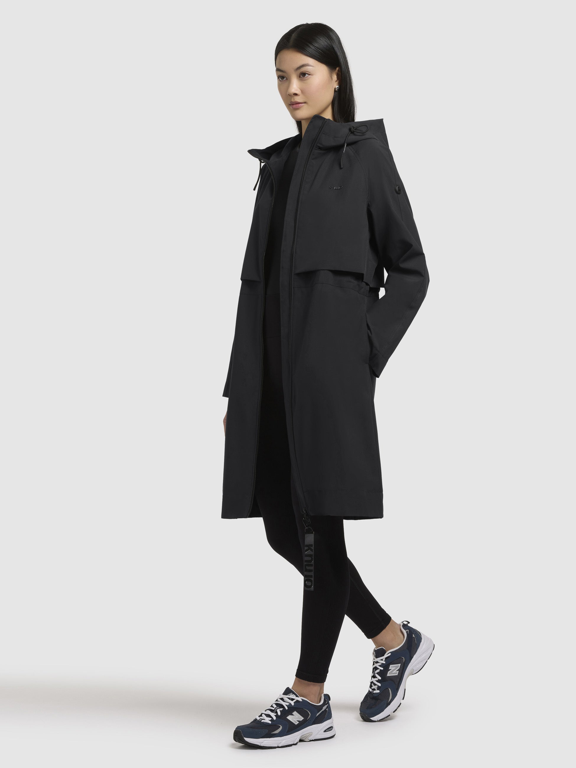 khujo-mantel-adura-schwarz-leichter-sommerparka-kurzmantel-damen-loose-fit image 2