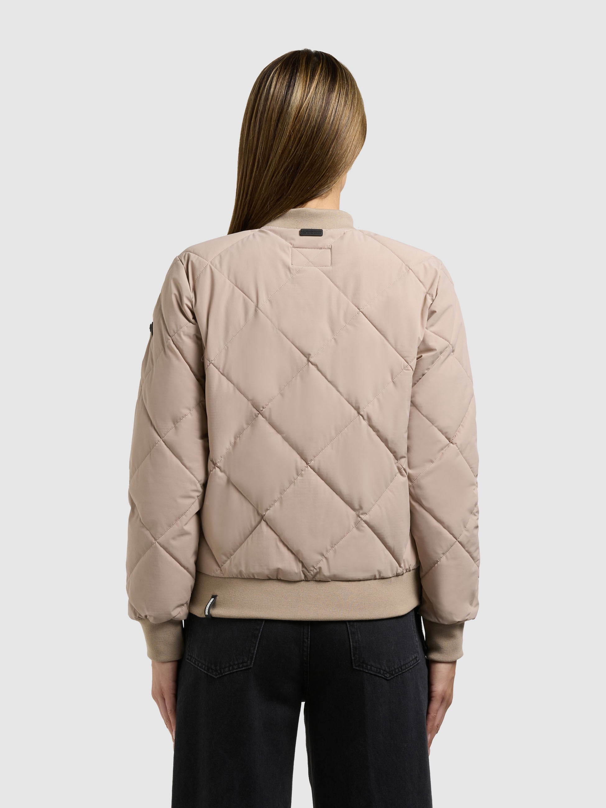 khujo-ange2-jacke-latte-beige-kurz-bomber-steppjacke image 3