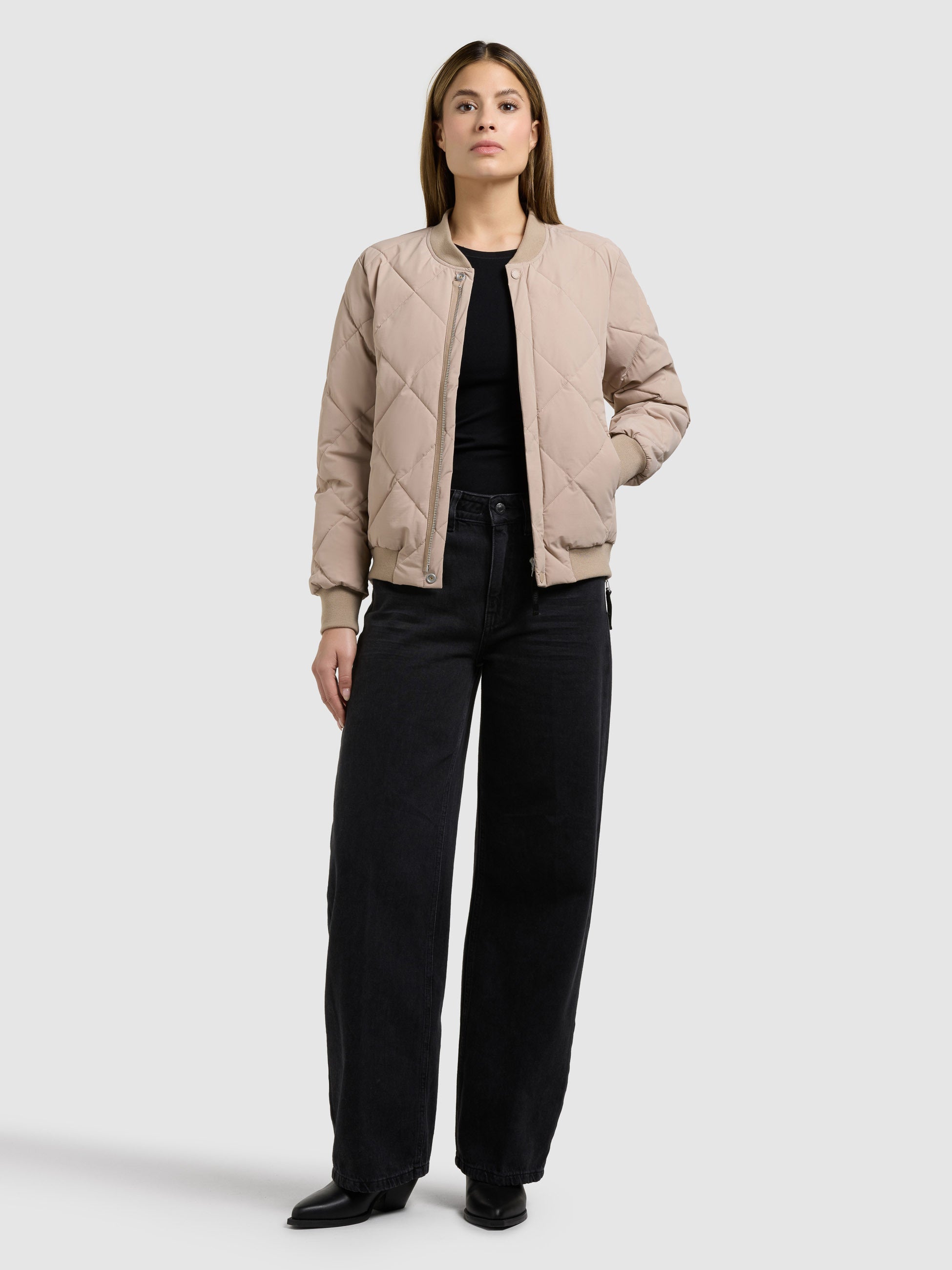 khujo-ange2-jacke-latte-beige-kurz-bomber-steppjacke image 6