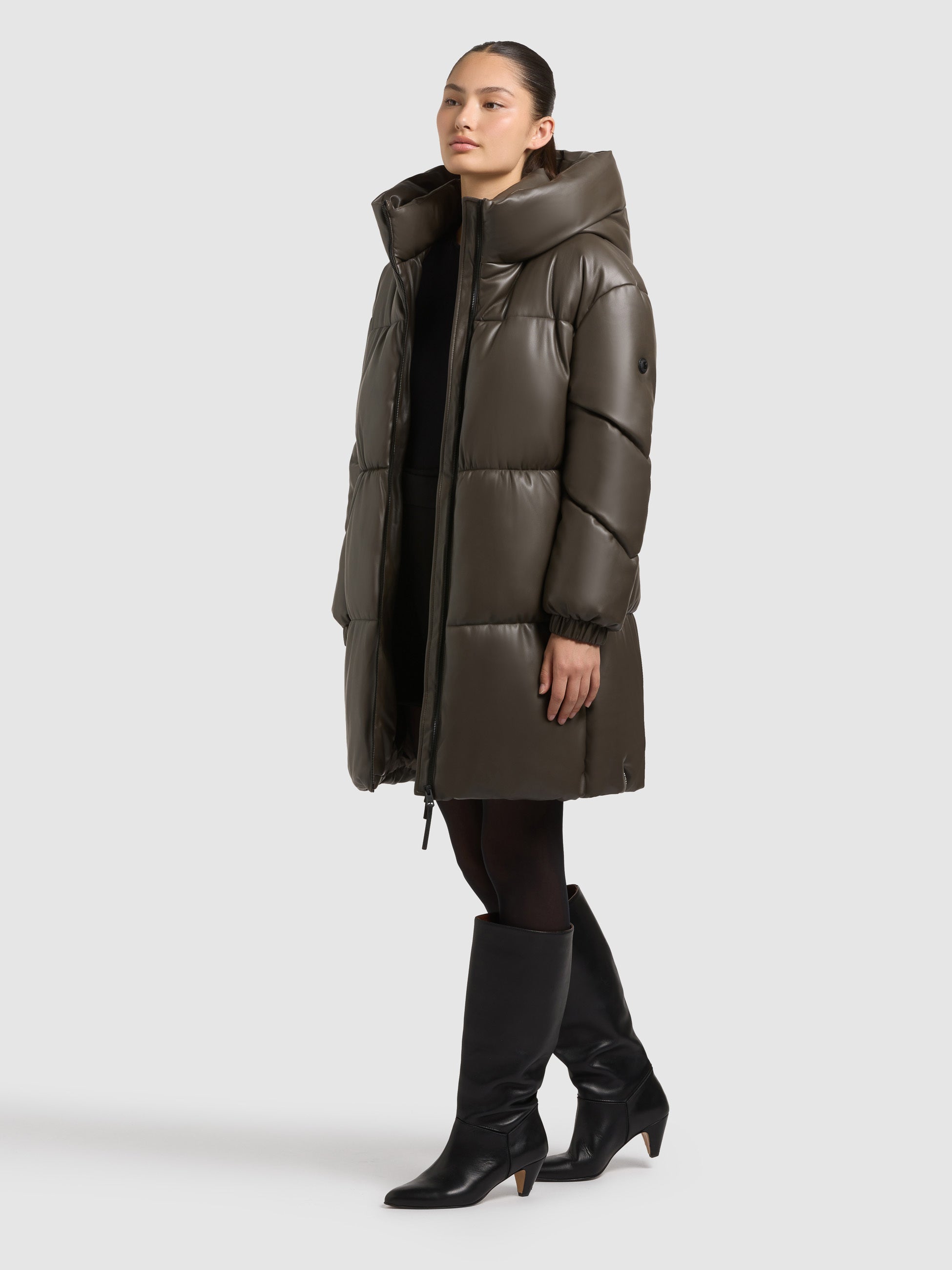 khujo-lorsa-mantel-brown-gesteppter-wintermantel-loose-fit-lederoptik image 2