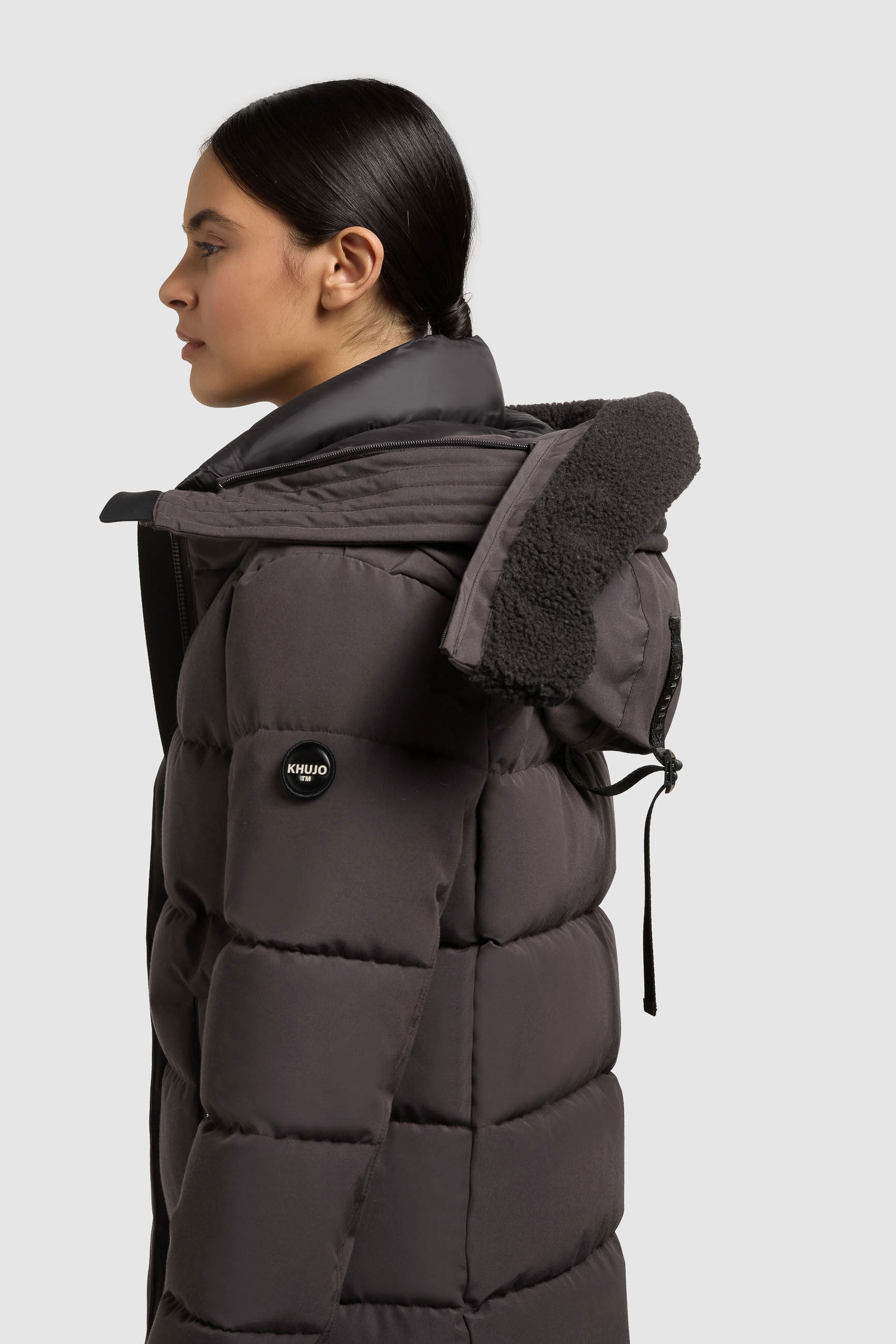 khujo-kelsi-damen-steppmantel-graphite-grey-kurz-mit-kunstfell image 8