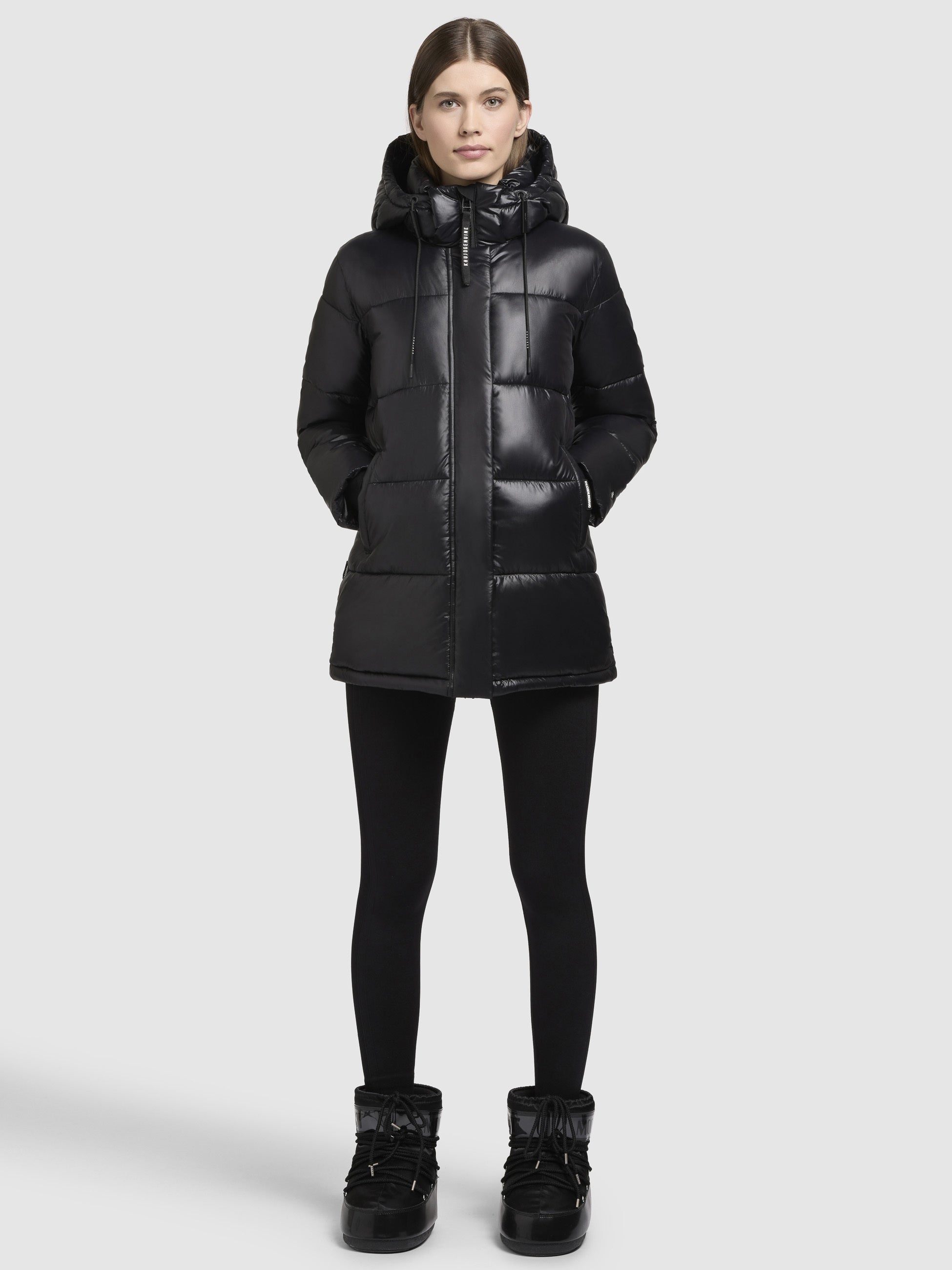 khujo-jacke-word3-satin-damen-steppjacke-regular-fit-schwarz image 1