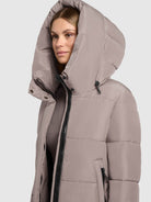 khujo-coat-soulani5-matt-greige-wadenlanger-wattierter-damen-wintermantel image 7