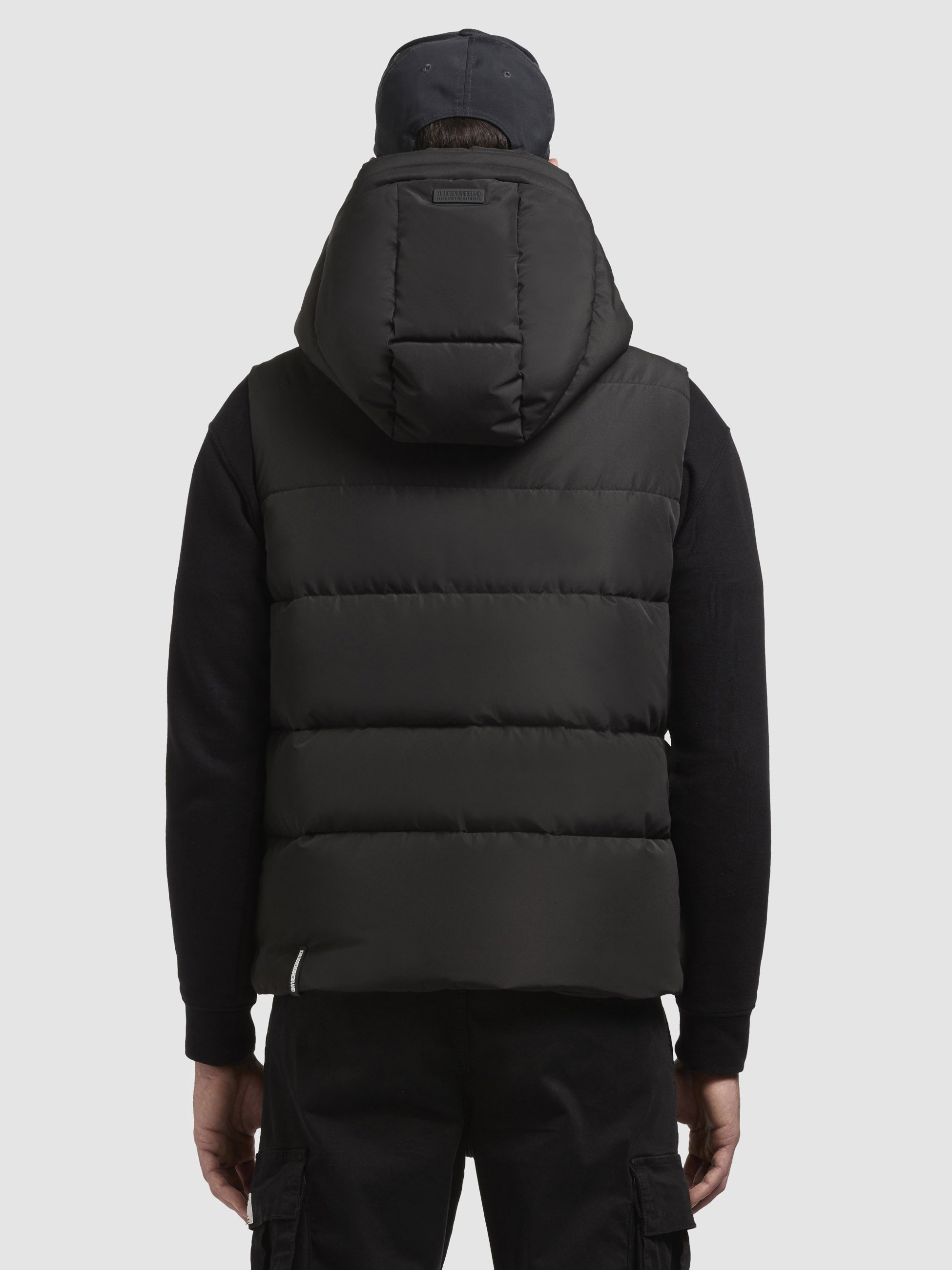 khujo-weste-hallyt-dunkelgrau-wattierte-steppweste-mit-kapuze-regular-fit image 3