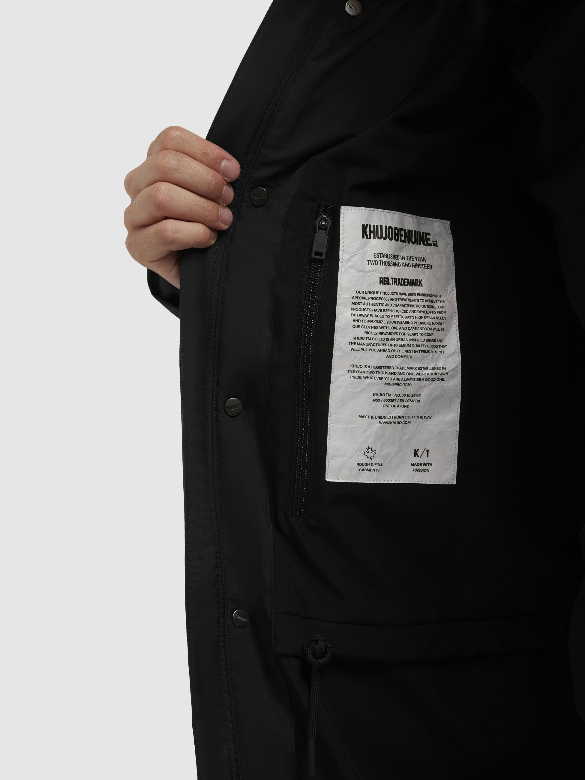khujo-mantel-chester3-schwarz-wintermantel-loose-fit-cargo image 8