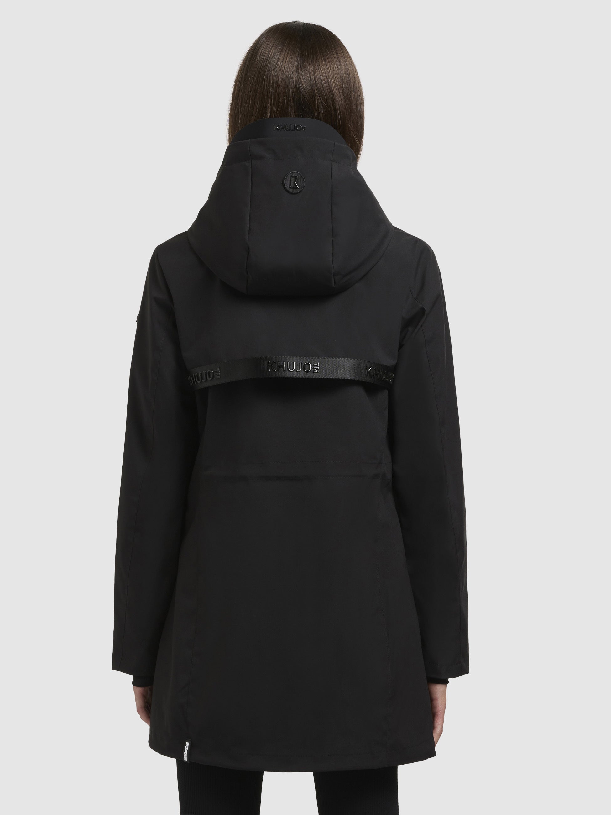 khujo-yoni-damen-jacke-schwarz-wasserabweisende-regenjacke-mit-kapuze image 3