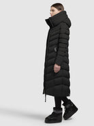 khujo-coat-stoane-black-damen-steppmantel-wadenlang-wattiert-mit-kapuze image 2