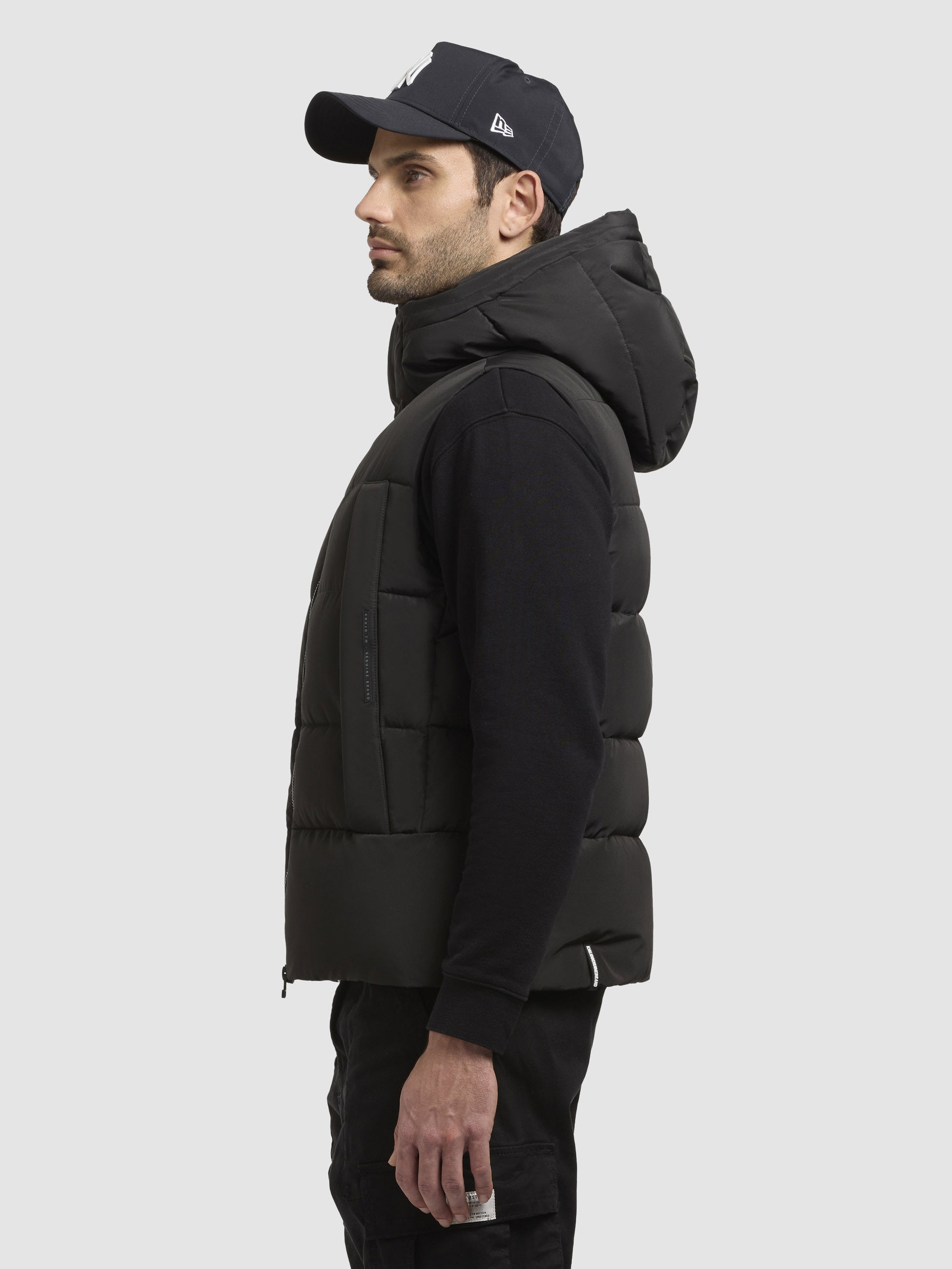 khujo-weste-hallyt-dunkelgrau-wattierte-steppweste-mit-kapuze-regular-fit image 5