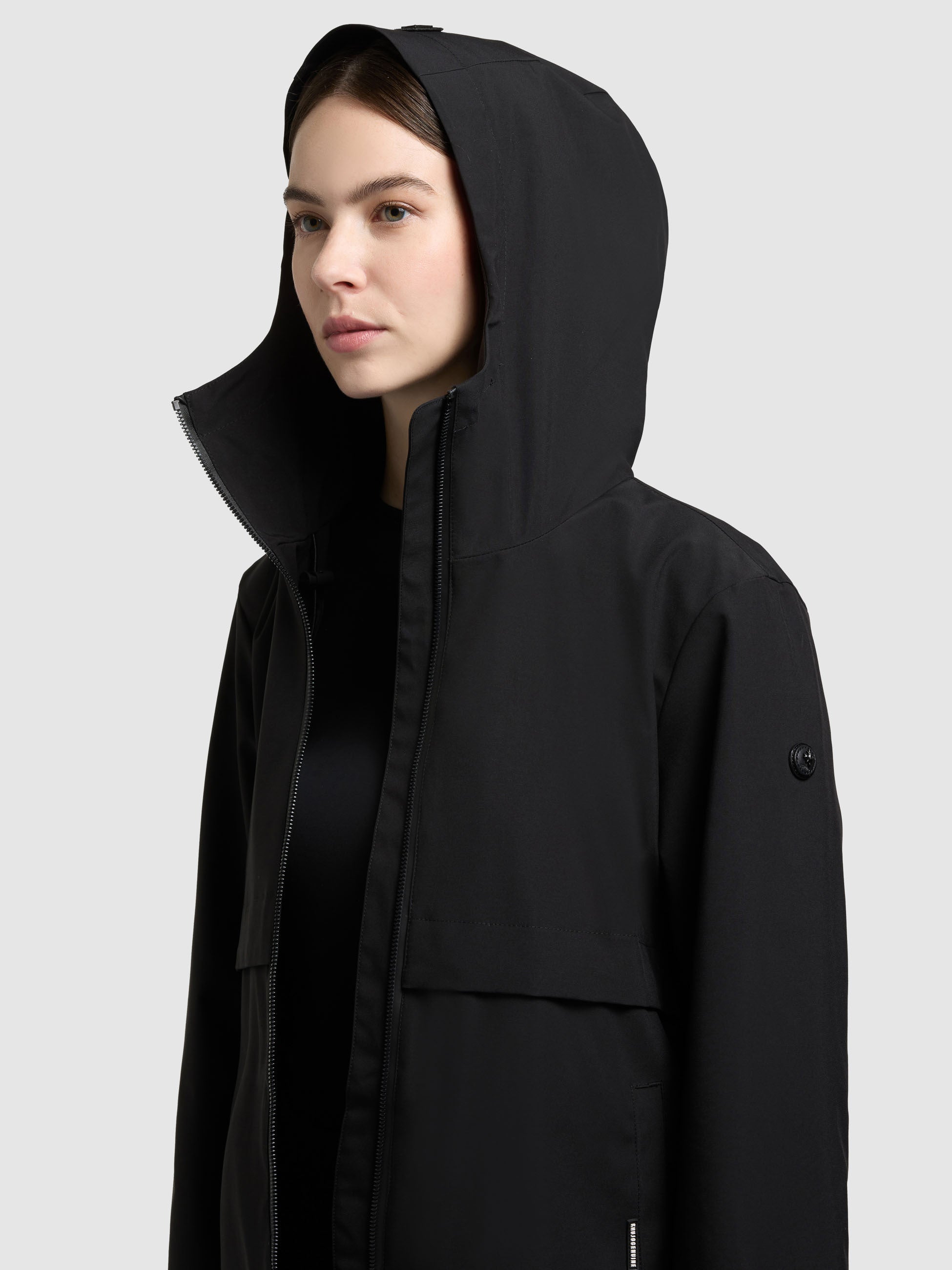 khujo-june-damen-kurzmantel-schwarz-leichter-parka-mit-kapuze-regular-fit image 7