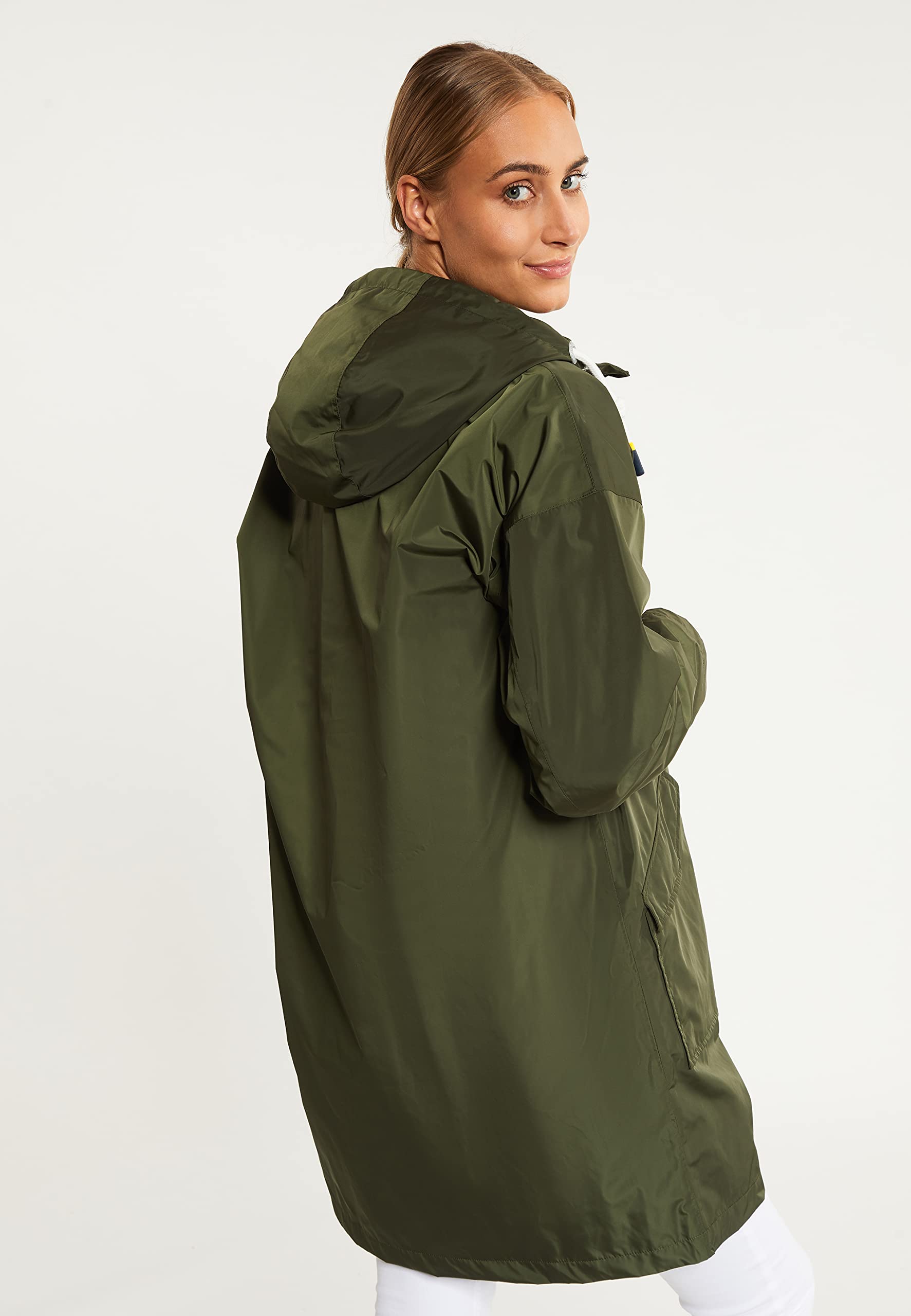 schmuddelwedda-damen-regenmantel-aus-recyceltem-material-4 image 6