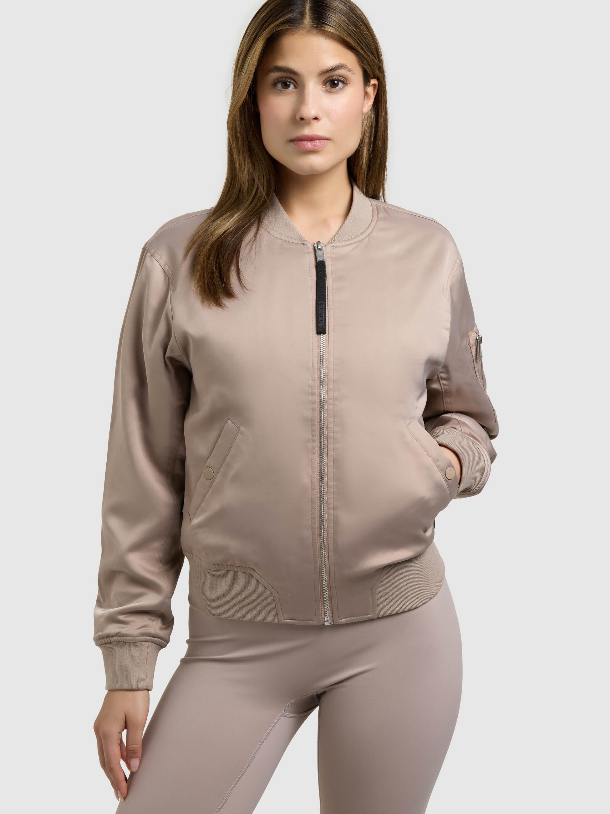 khujo-jacke-beth-latte-beige-bomberjacke-damen-satin-leicht-wattiert image 7