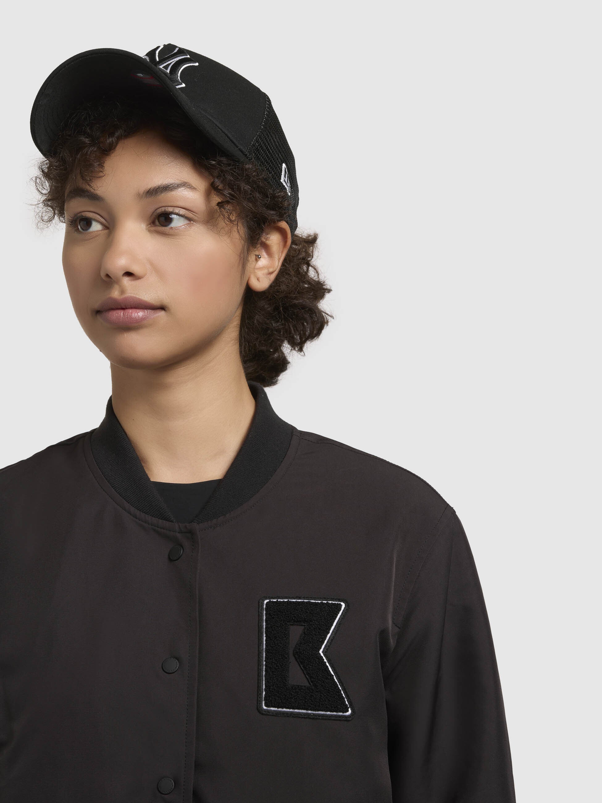 khujo-reese-bomberjacke-schwarz-damen image 7