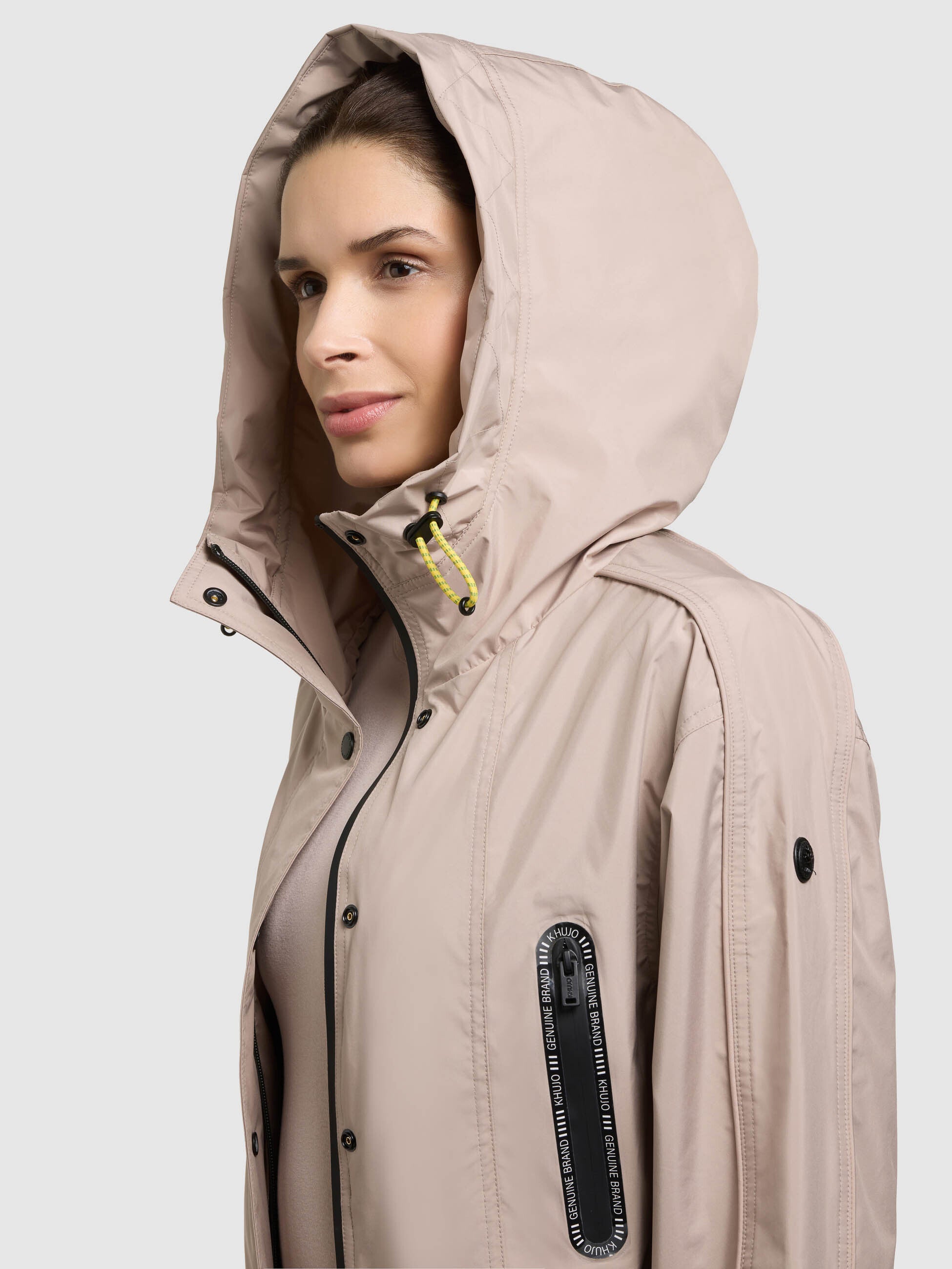 khujo-jacke-amelia-latte-beige-damen-wasserabweisender-windbreaker-mit-kapuze image 7