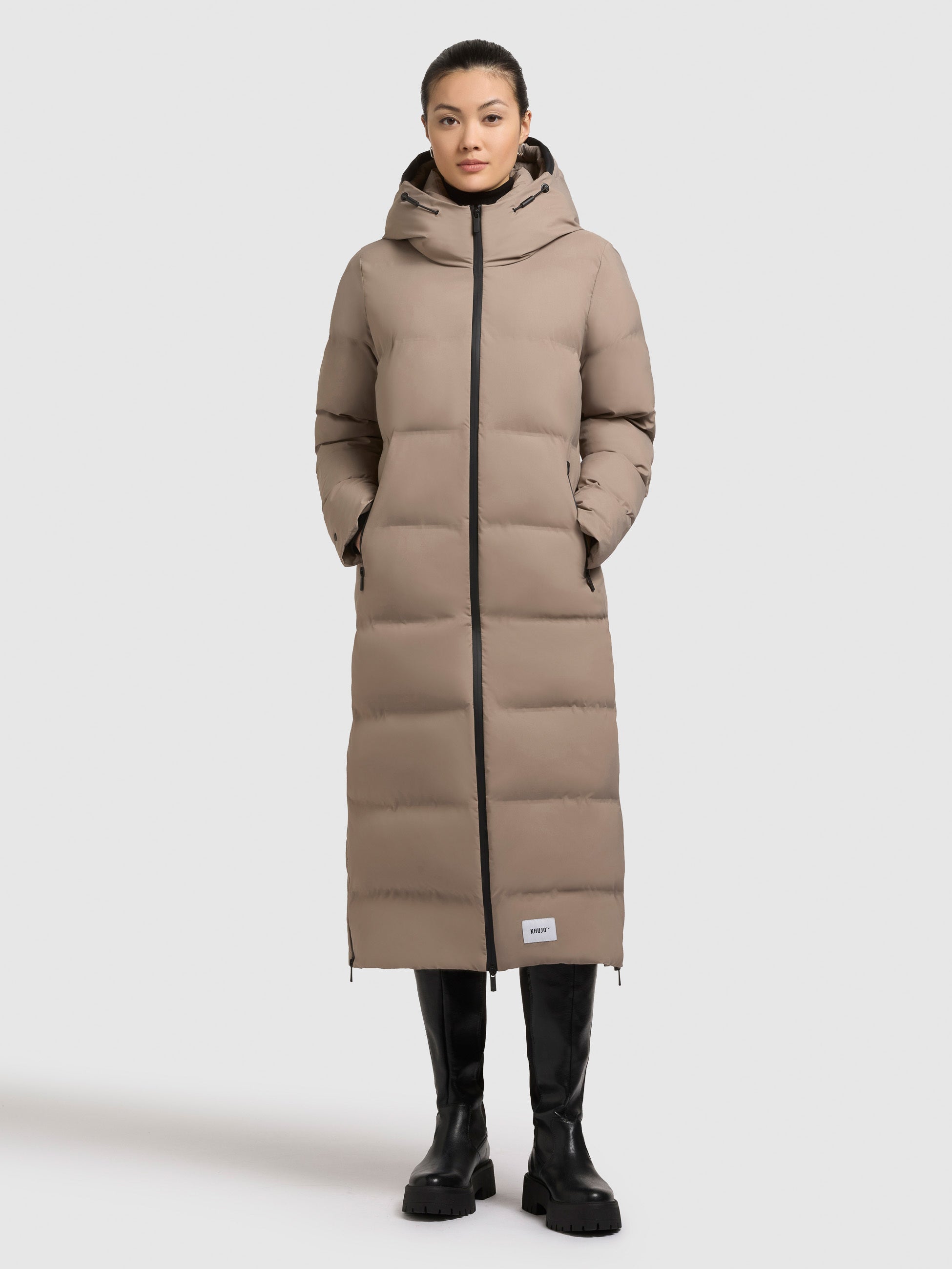 khujo-mantel-larea4-greige-wadenlanger-damen-steppmantel-regular-fit image 1