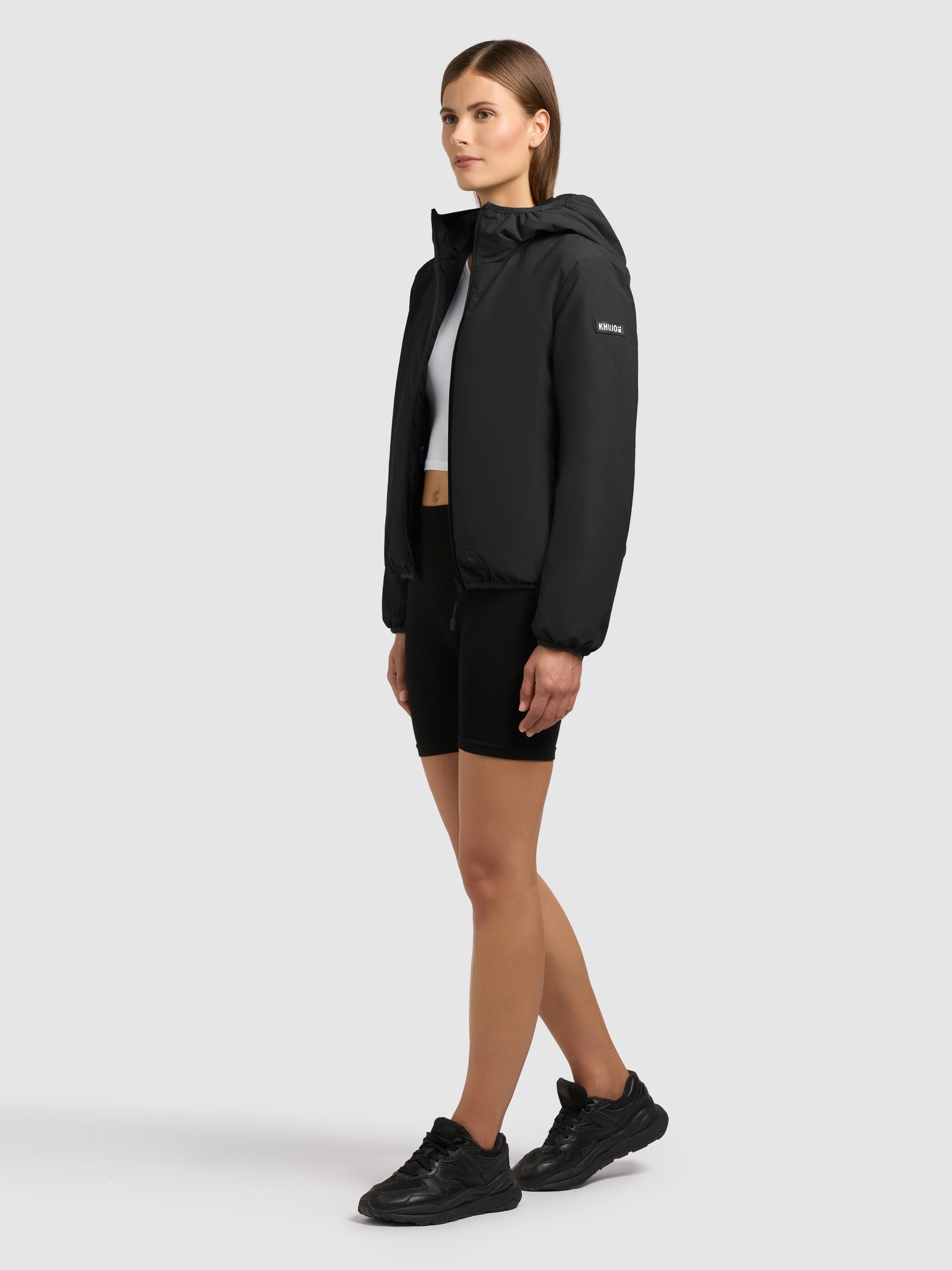 khujo-jacke-shelly2-leichte-wattierte-kapuzenjacke-in-black-mit-tasche image 2