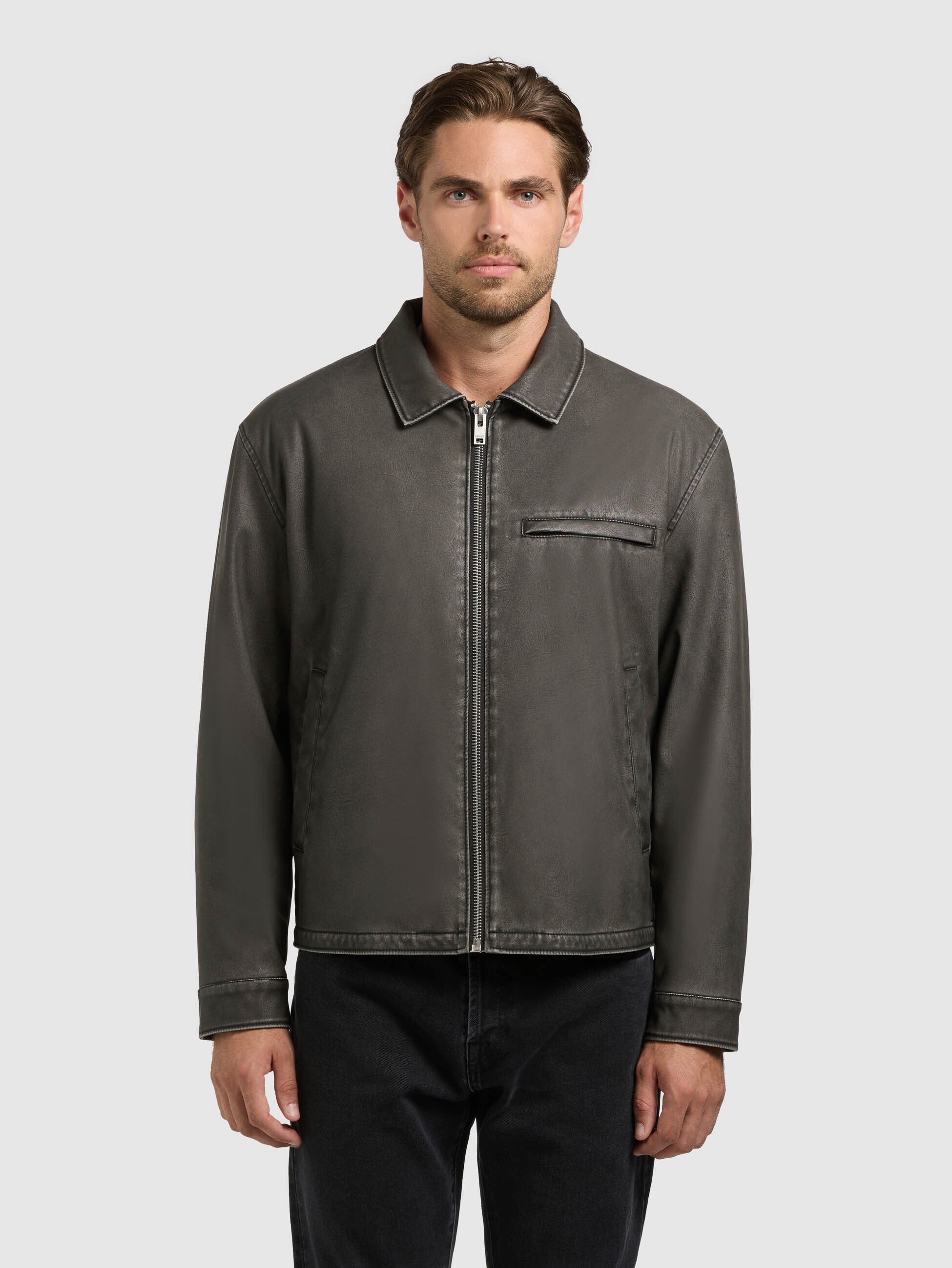 khujo-jacke-beck-vintage-black-kunstleder-bikerjacke-mit-kapuzeneinsatz image 4
