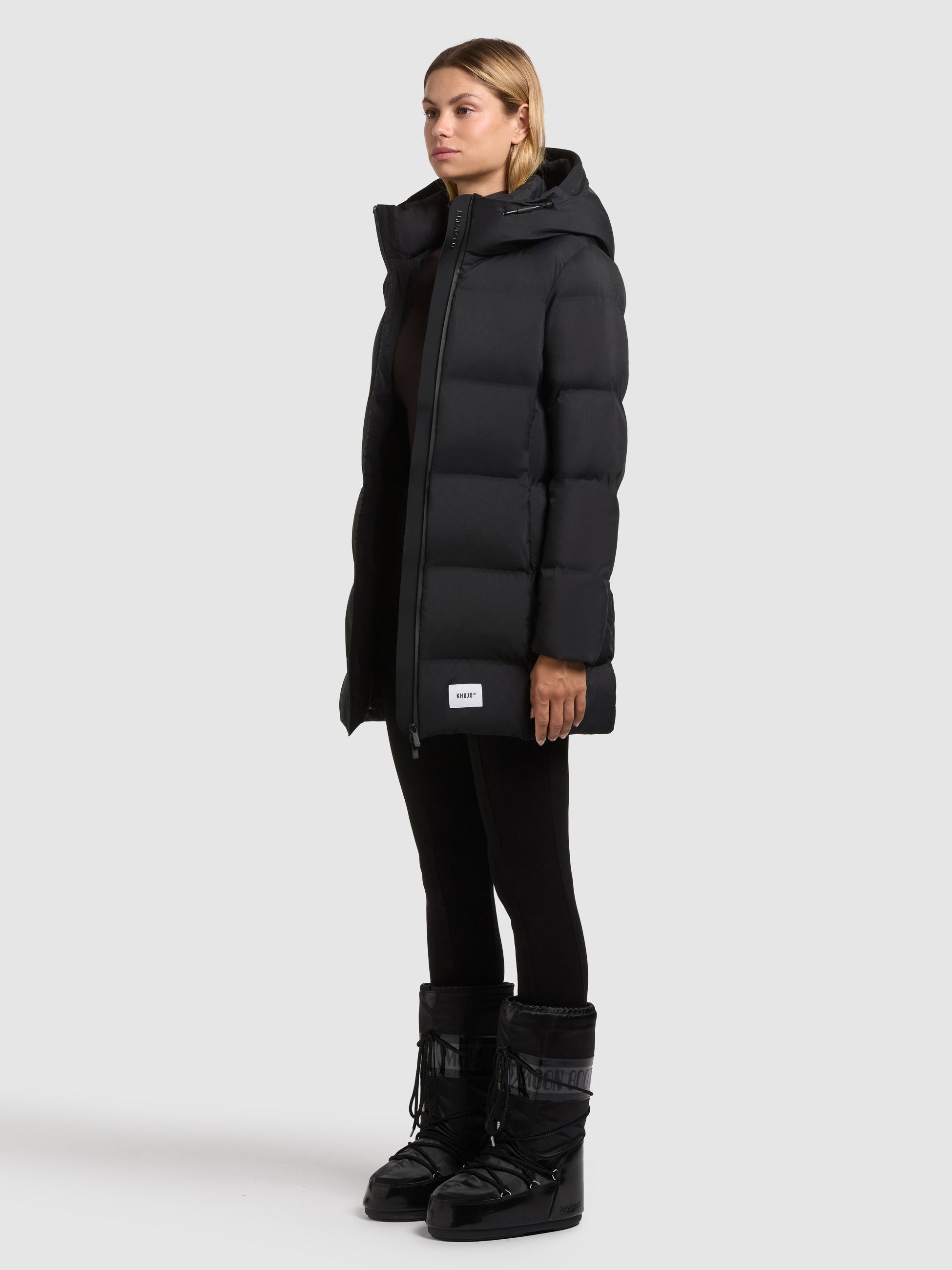 khujo-tanare3-damen-steppjacke-black-schwarz-regular-fit-winterjacke-mit-kapuze image 2