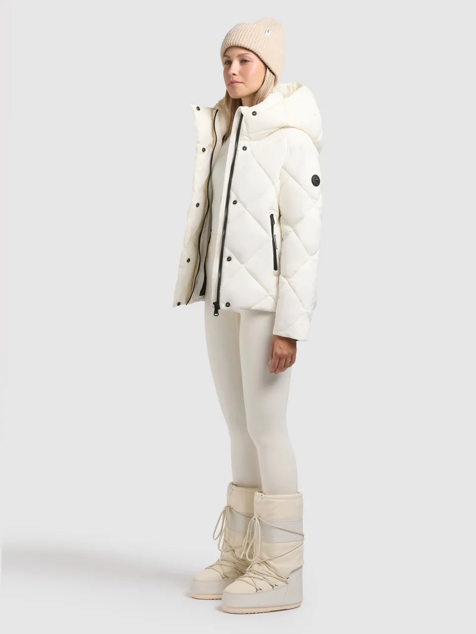 khujo-lilian-damen-steppjacke-luna-white image 1