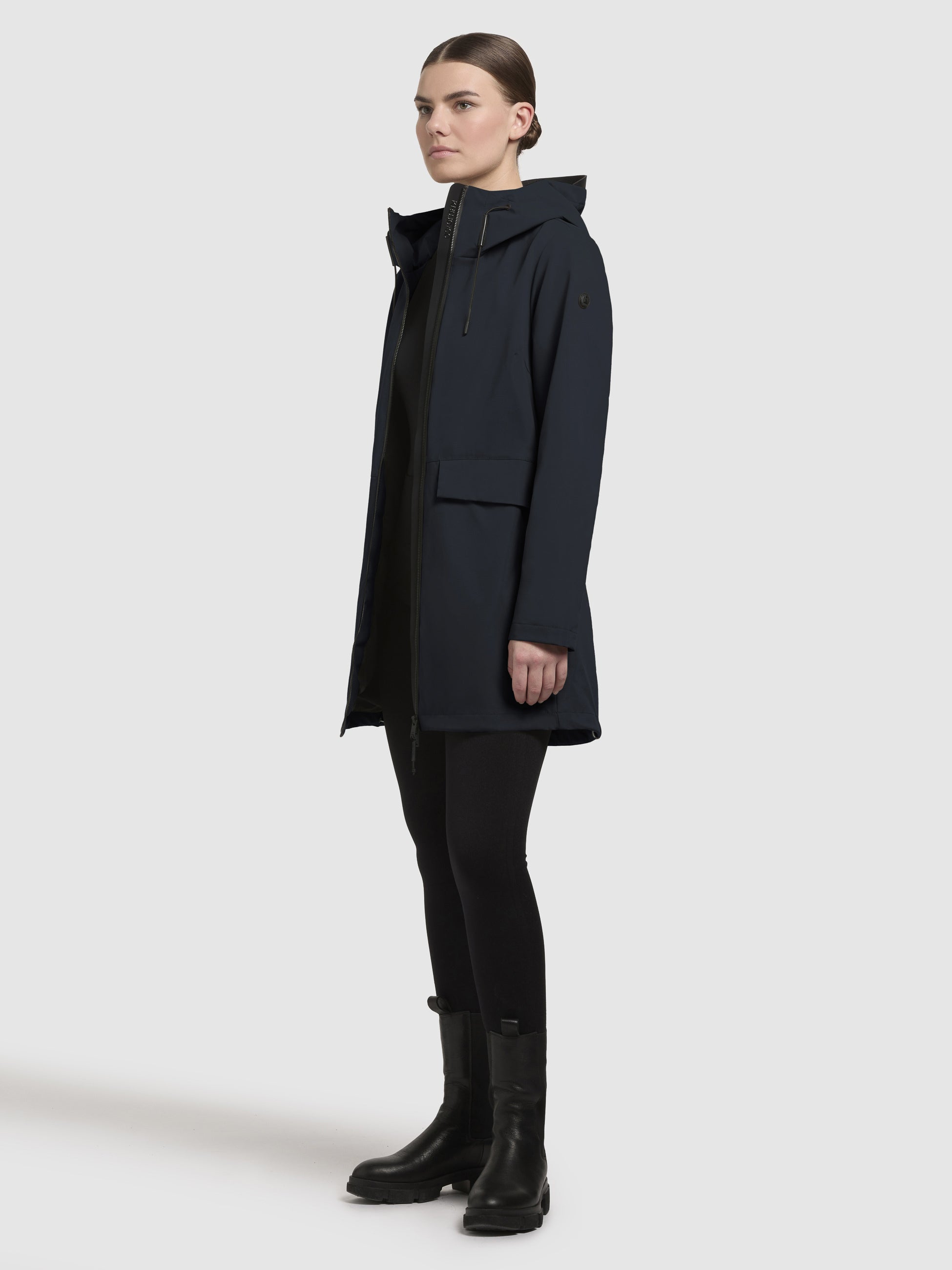 khujo-jacke-yoni-damen-regenjacke-dunkelblau-wasserabweisend image 2
