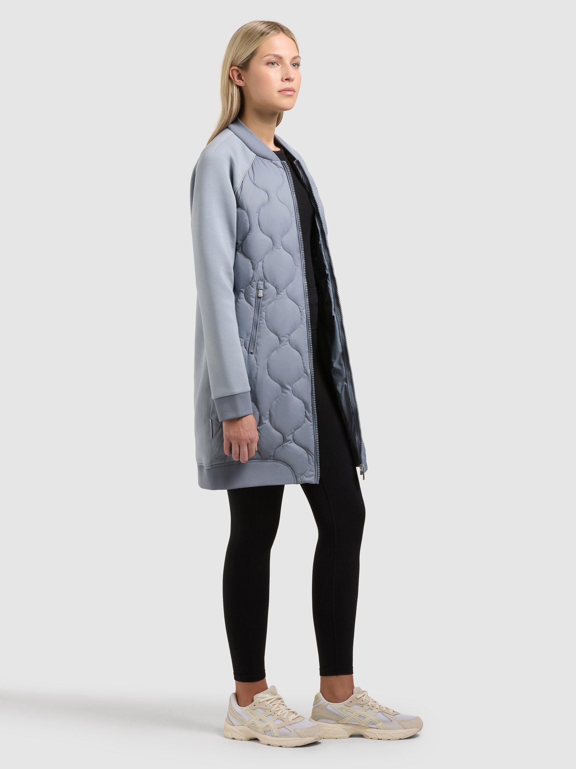 khujo-mantel-nora-misty-blue-steppmantel-materialmix-bergang image 6