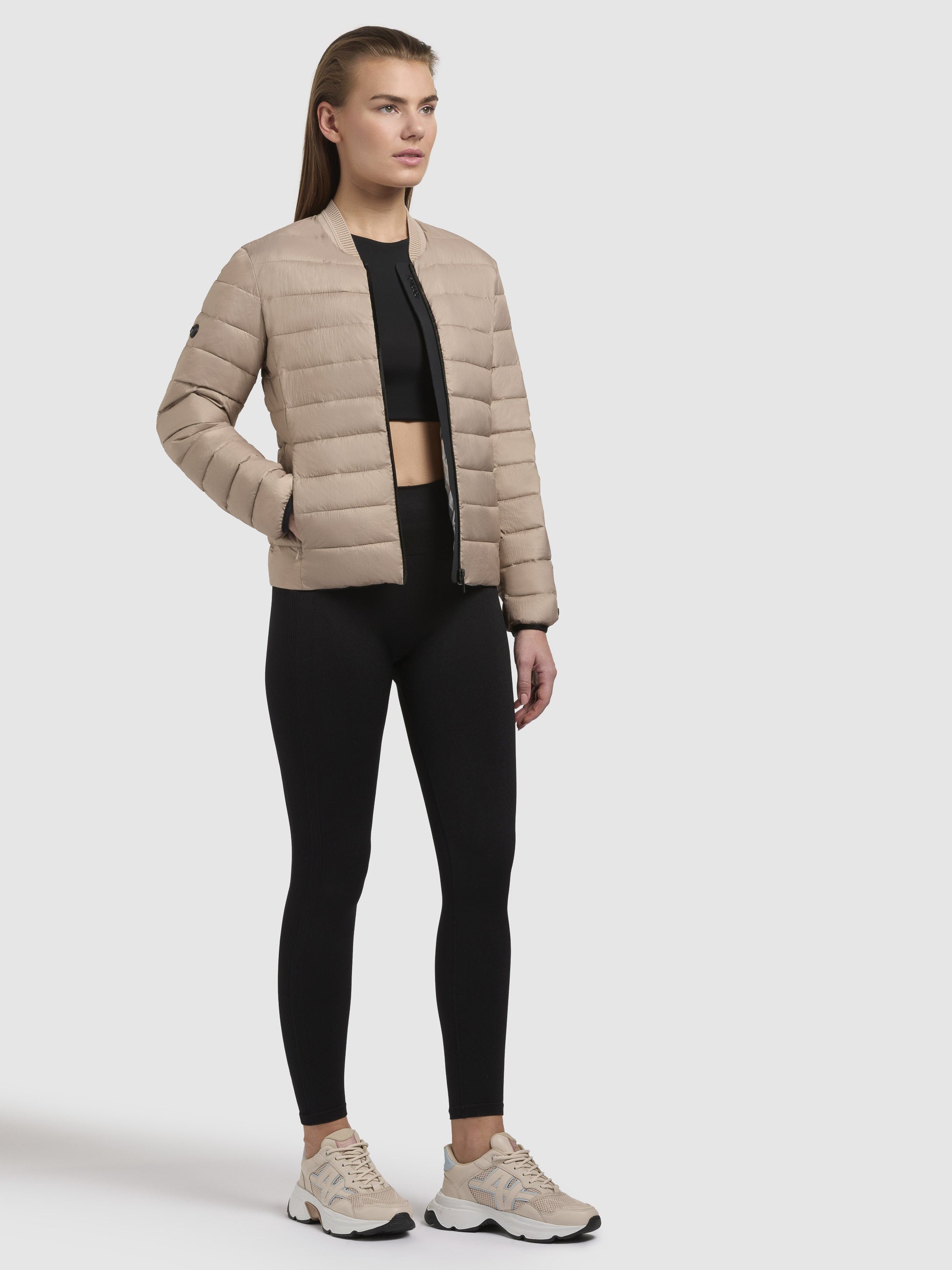 khujo-jacke-aude-h-ftlange-steppjacke-beige-mit-crinkle-optik image 6