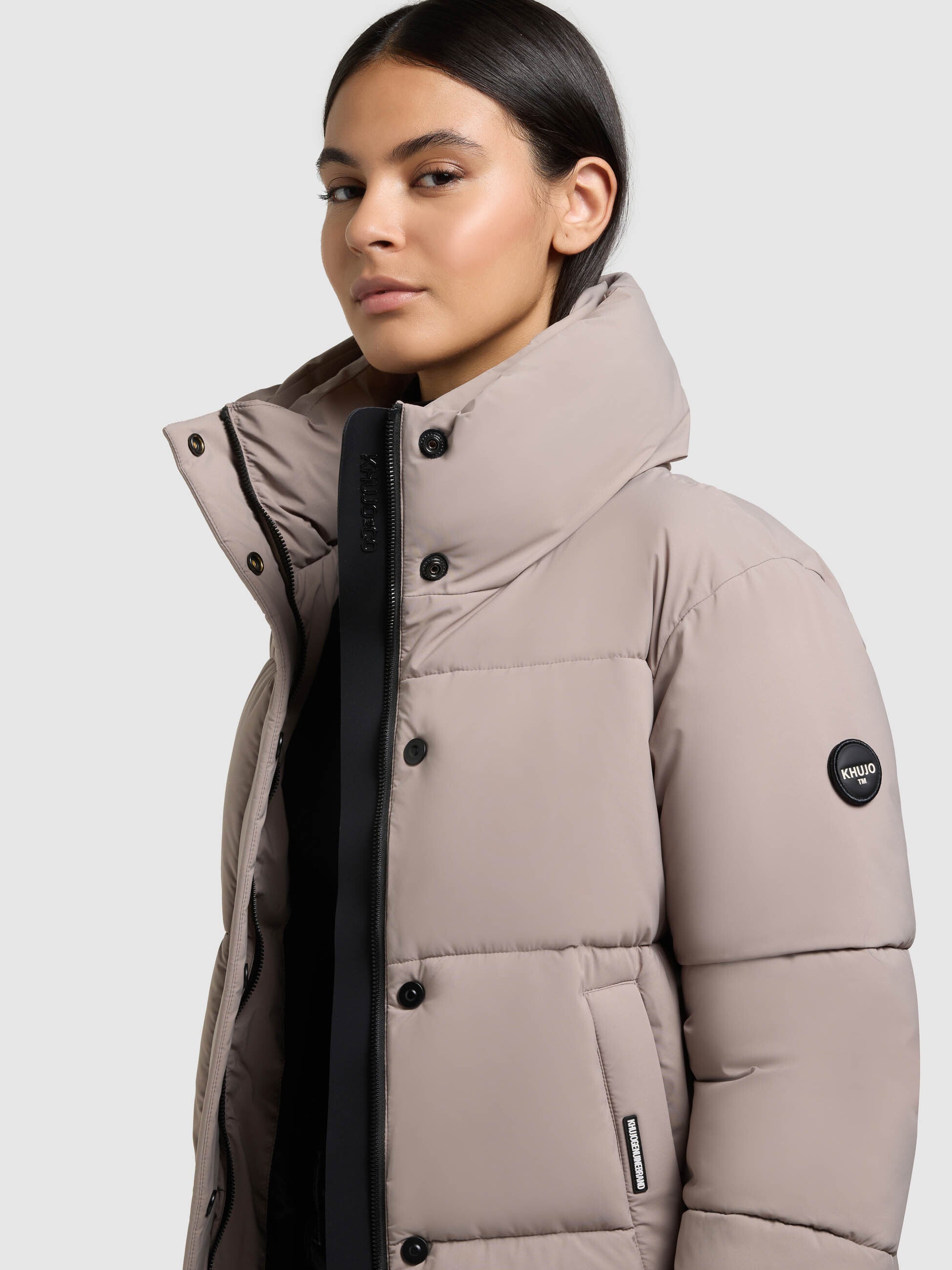 khujo-jacke-rinja2-matt-greige-damen-steppjacke-h-ftlang-loose-fit image 7