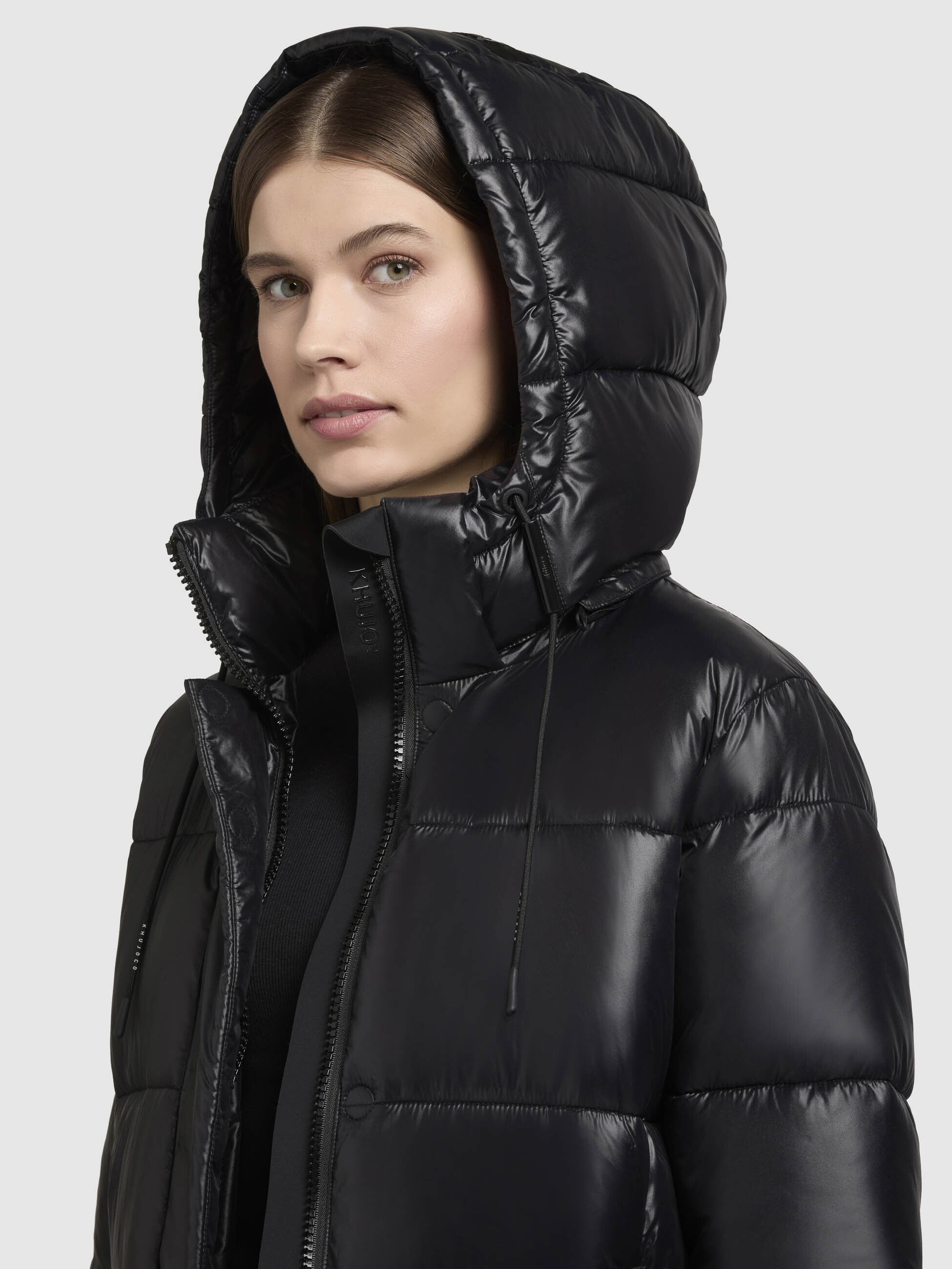 khujo-jacke-word3-satin-damen-steppjacke-regular-fit-schwarz image 7