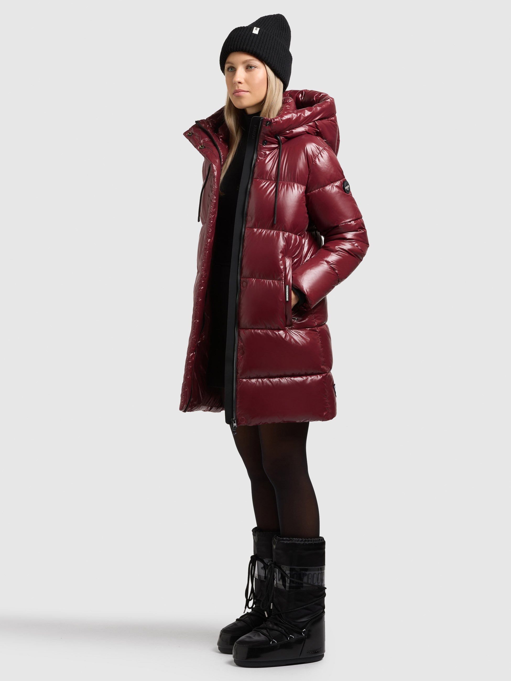 khujo-jacke-janou-mahagoni-red-gl-nzende-steppjacke-mit-kapuze image 2
