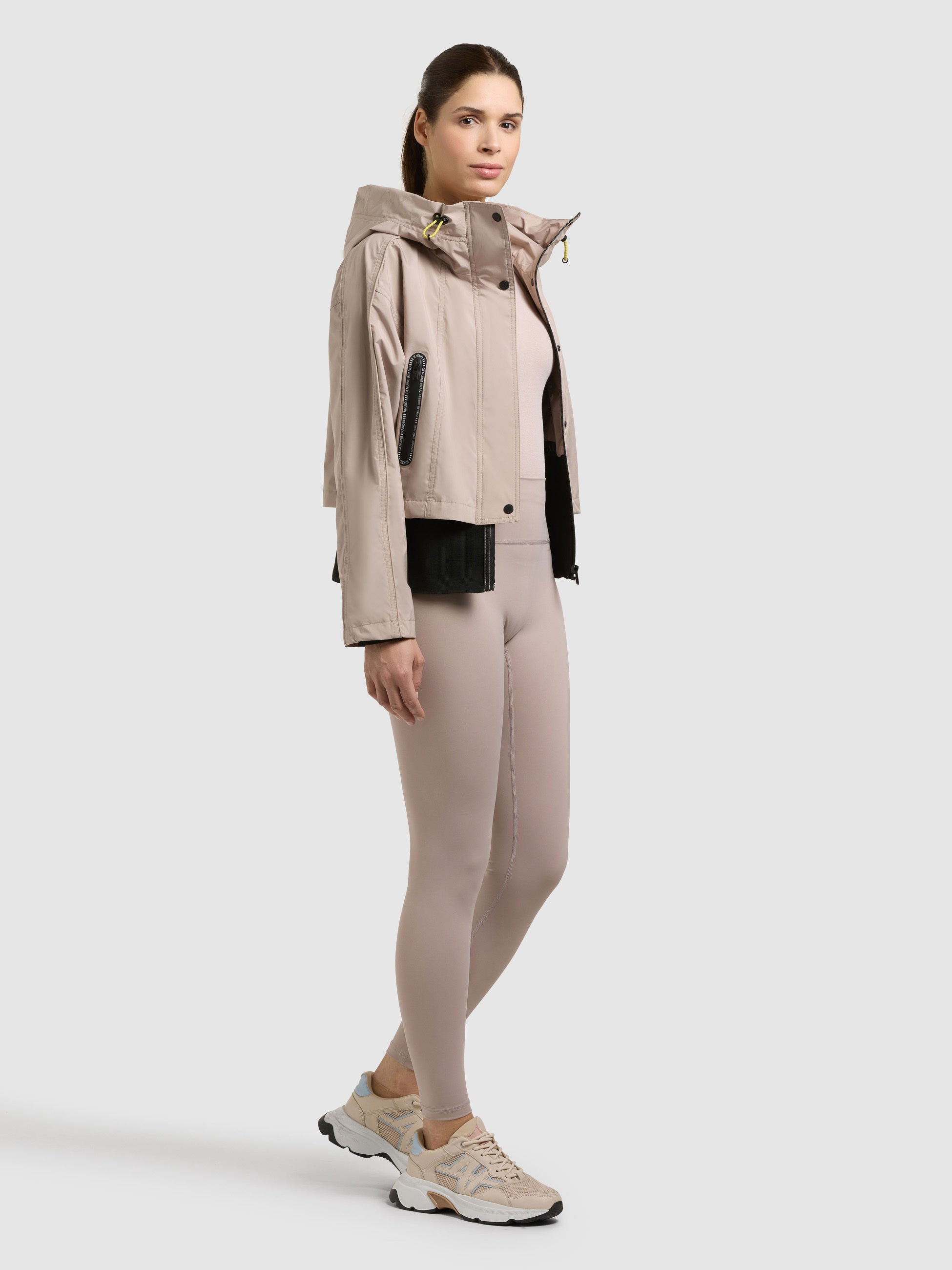 khujo-jacke-amelia-latte-beige-damen-wasserabweisender-windbreaker-mit-kapuze image 6