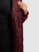 khujo-mantel-lulu-burgundy-red-damen-wintermantel-oversize-bomber image 8
