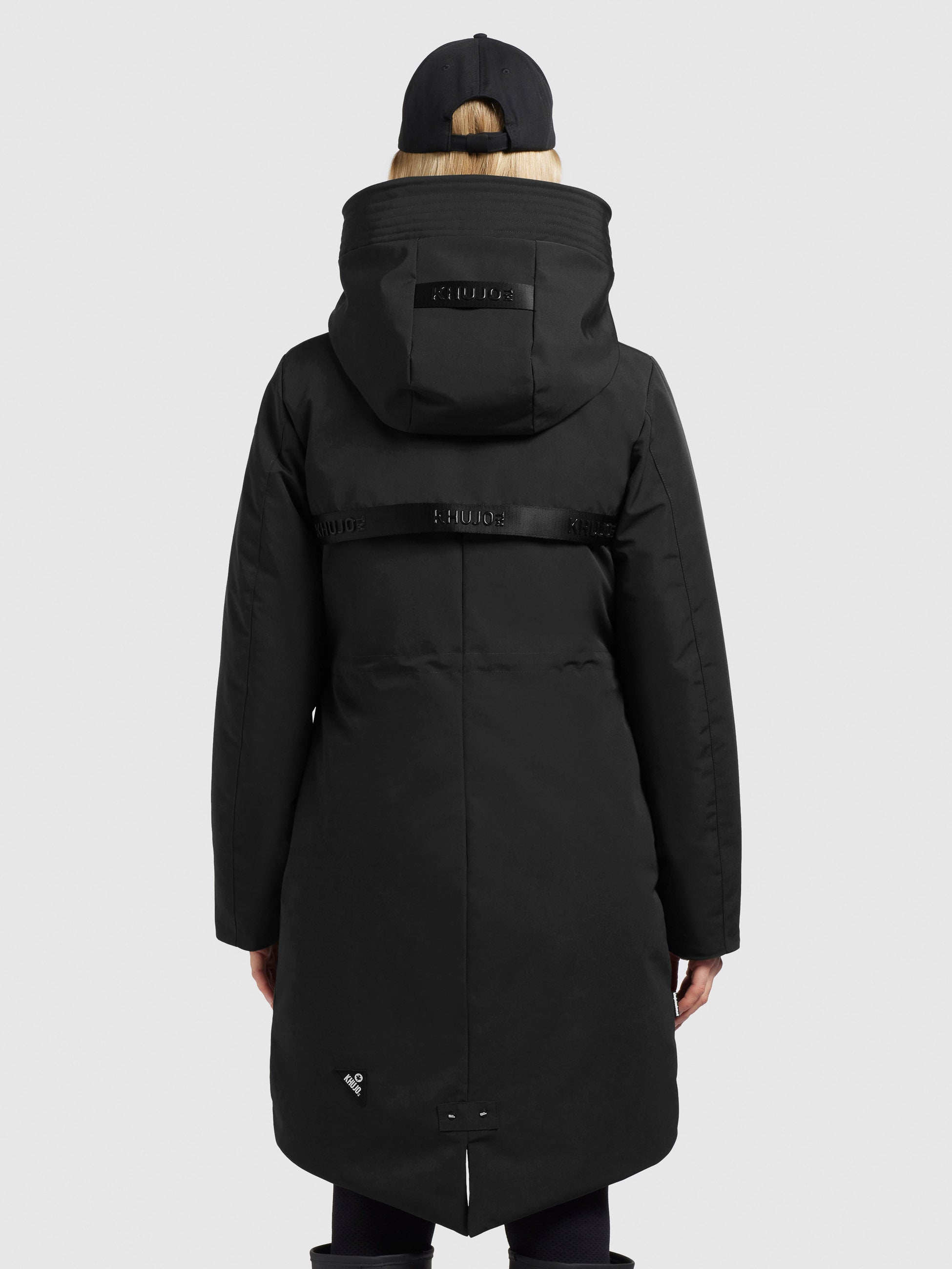 khujo-mantel-charlyn4-schwarz-warm-wattierter-kurzmantel-damen image 3
