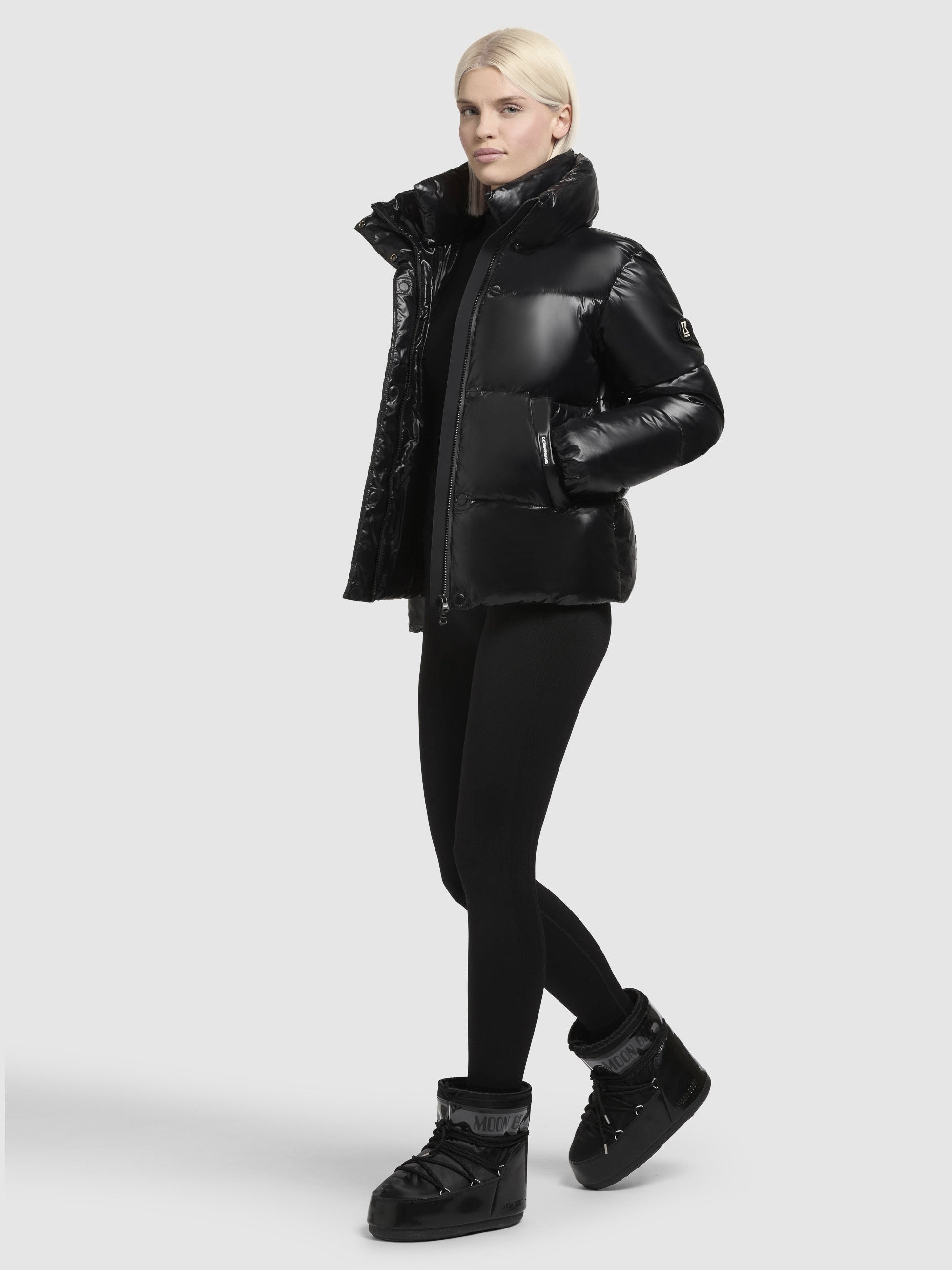 khujo-jacke-ewa-schwarz-gl-nzende-steppjacke-h-ftlang-f-r-damen image 2