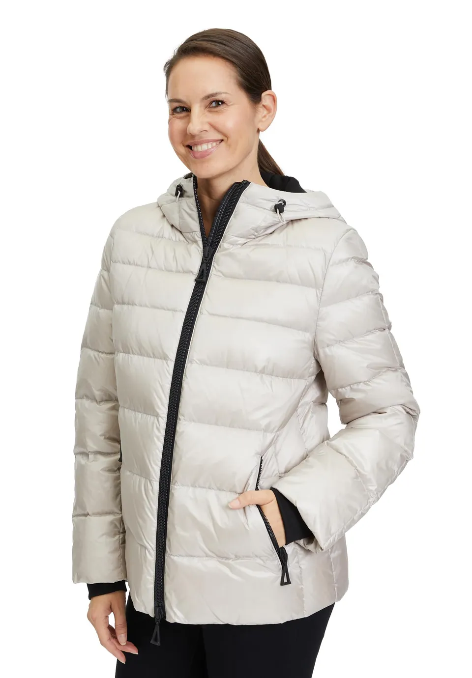 gil-bret-damen-steppjacke-9188-6204-9000-daunenjacke-ripstop-navy-schwarz image 1