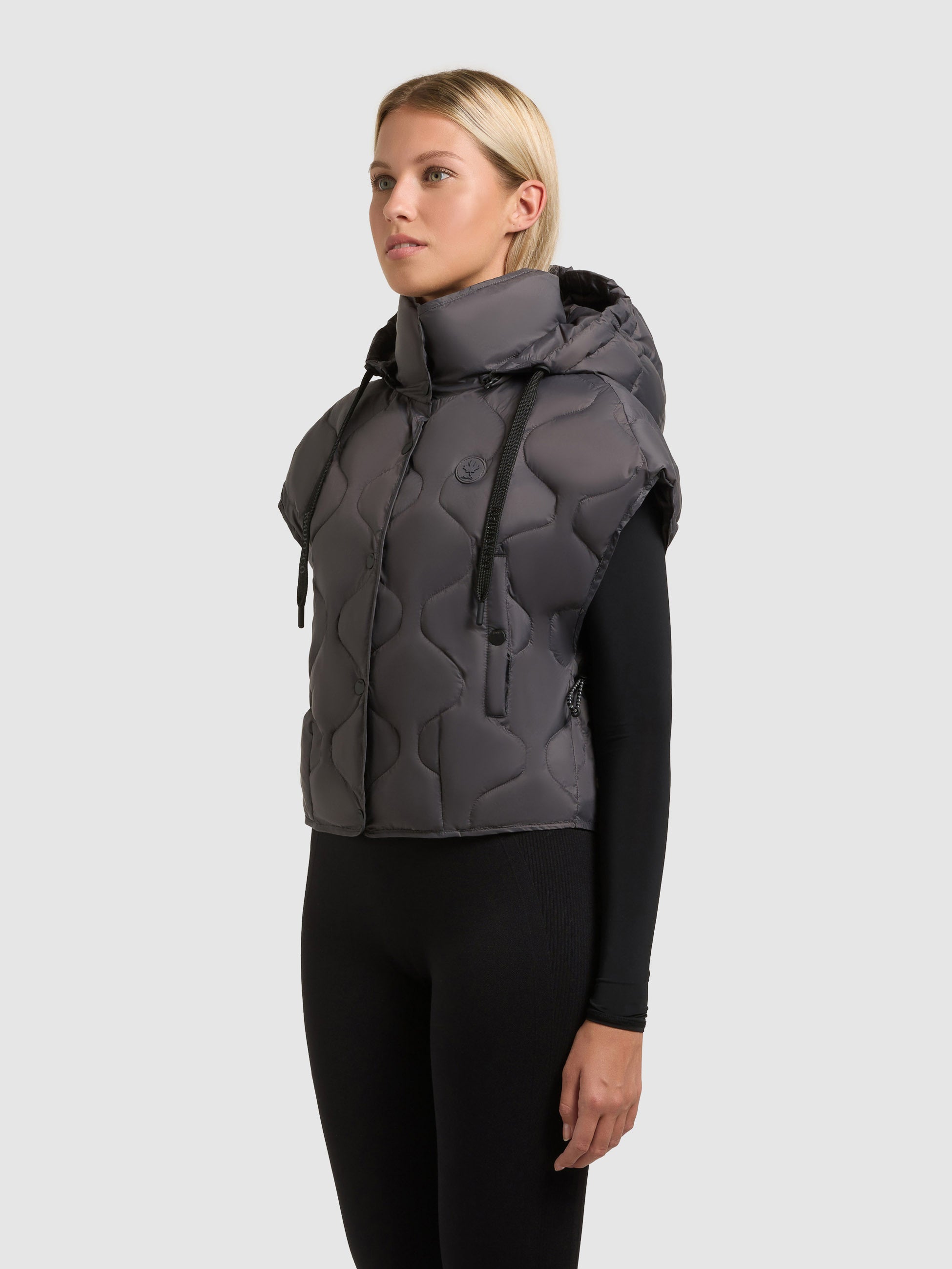 khujo-weste-ninga-slate-grey-gesteppte-damen-steppweste-mit-kapuze image 5