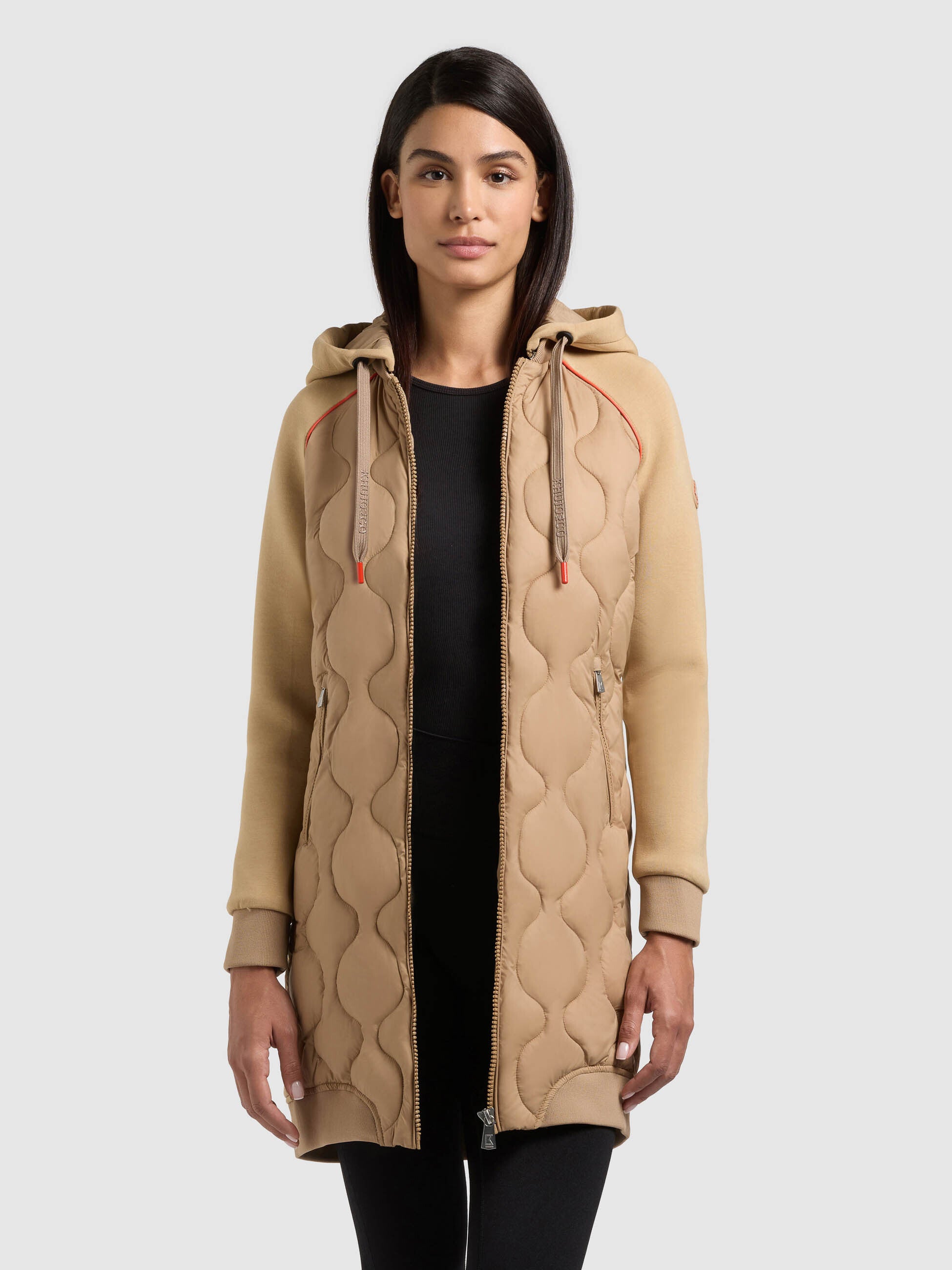 khujo-mantel-nora-dark-camel-damen-steppmantel-im-materialmix image 1