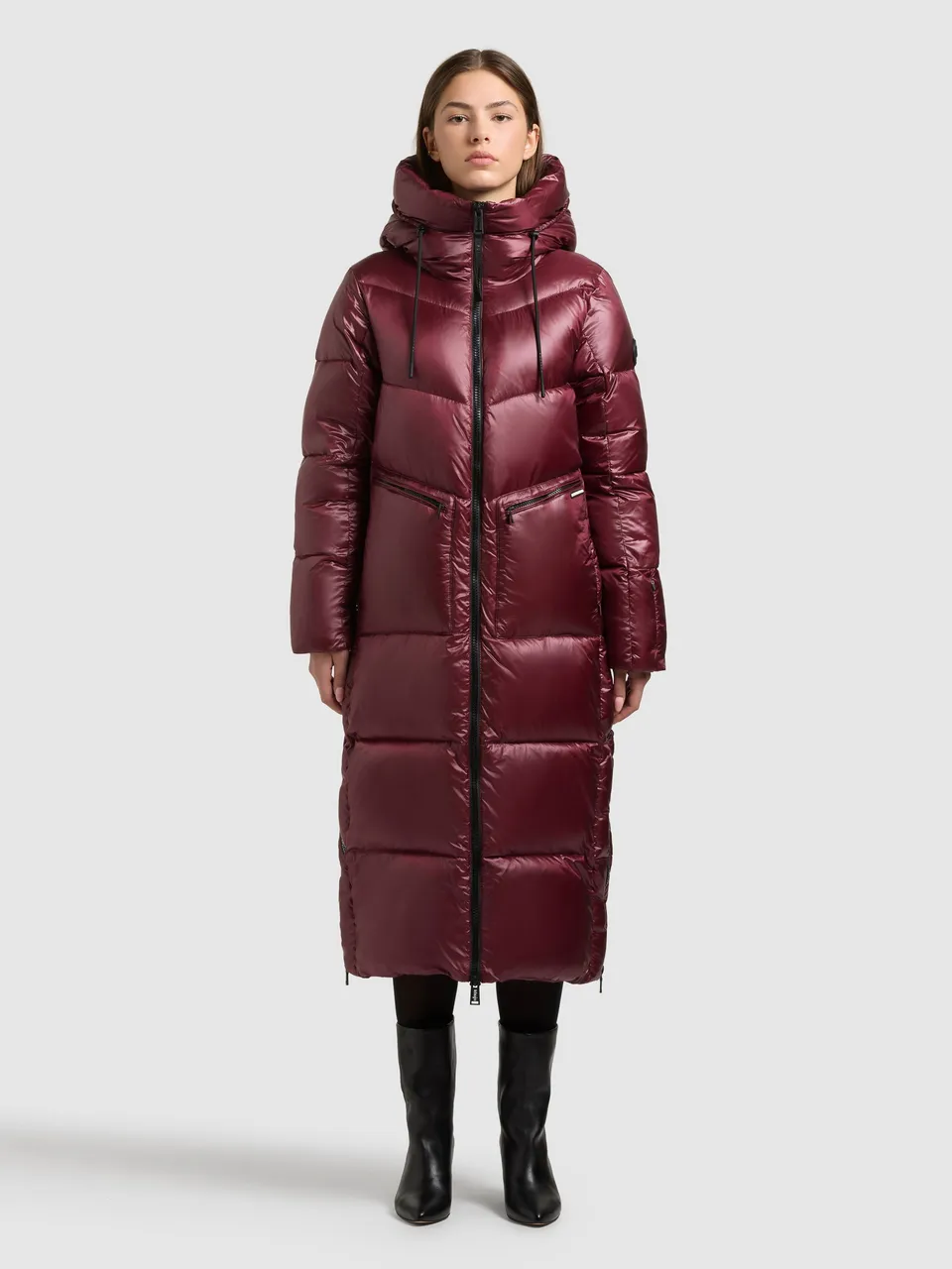 khujo-mantel-tonia-mahagoni-red-gl-nzender-steppmantel-damen-loose-fit image 1
