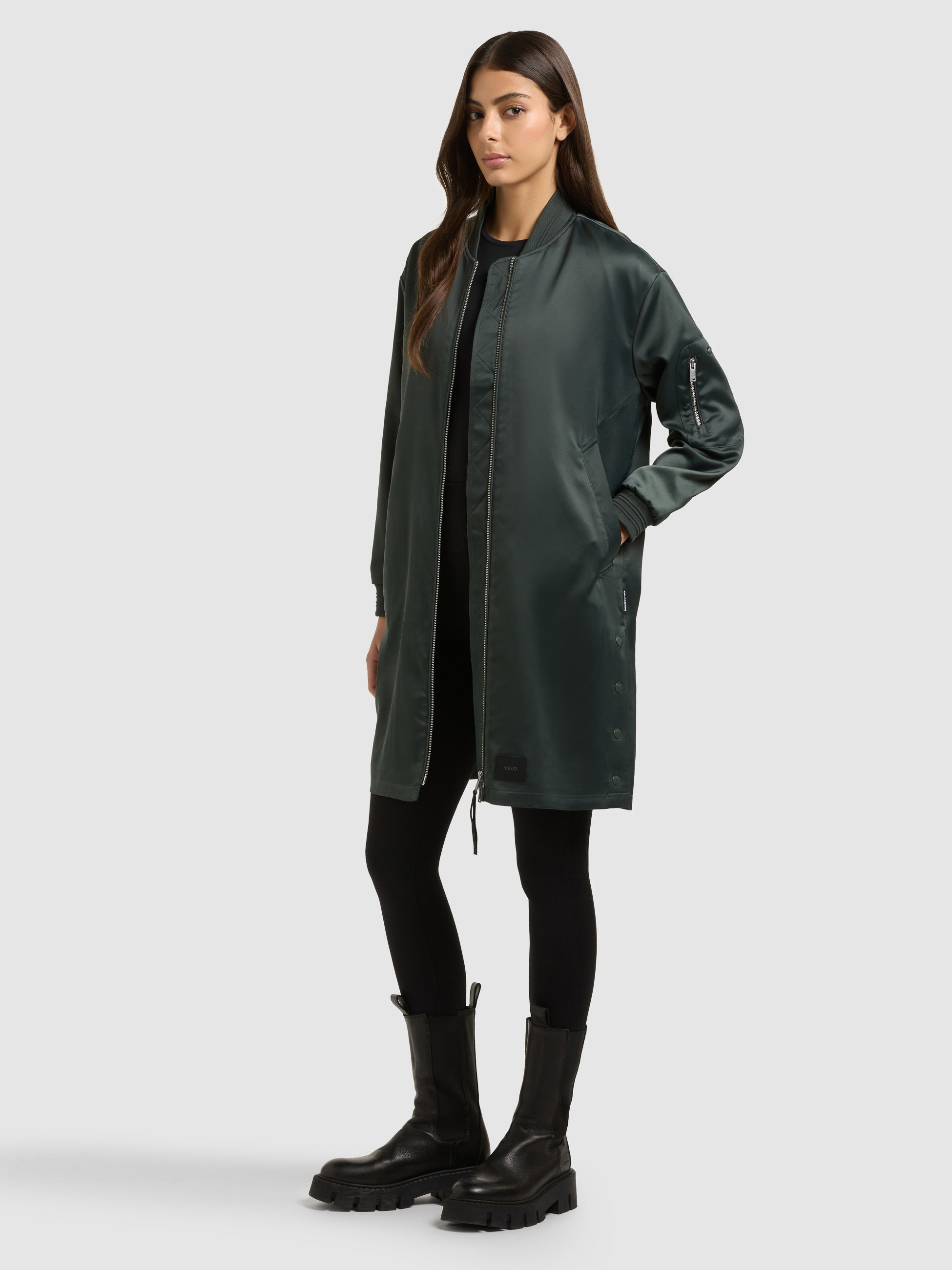 khujo-tindra-damen-blousonmantel-treetop-green image 2