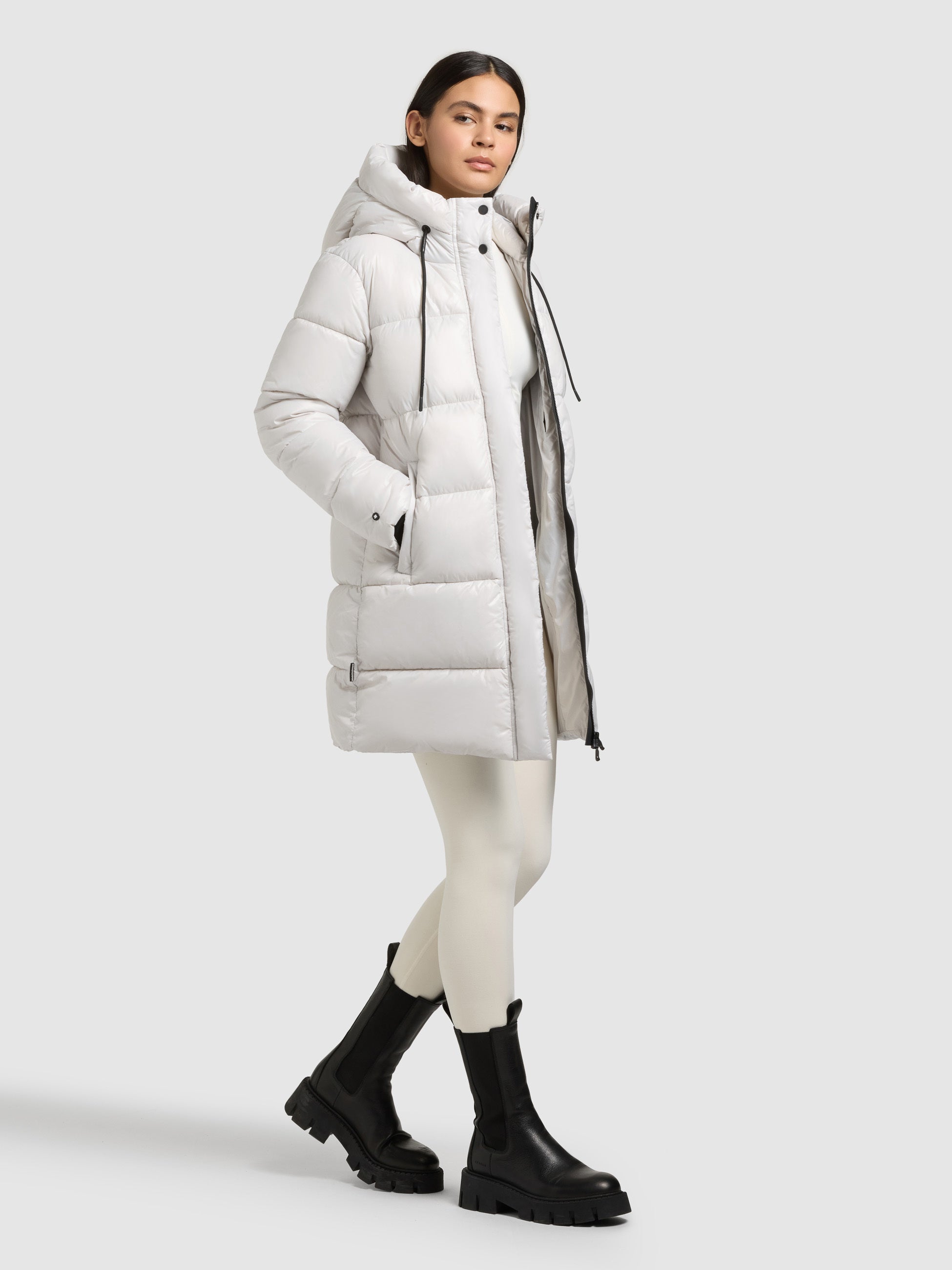 khujo-jacke-janou-flash-white-gl-nzende-stepp-winterjacke-mit-kapuze image 6
