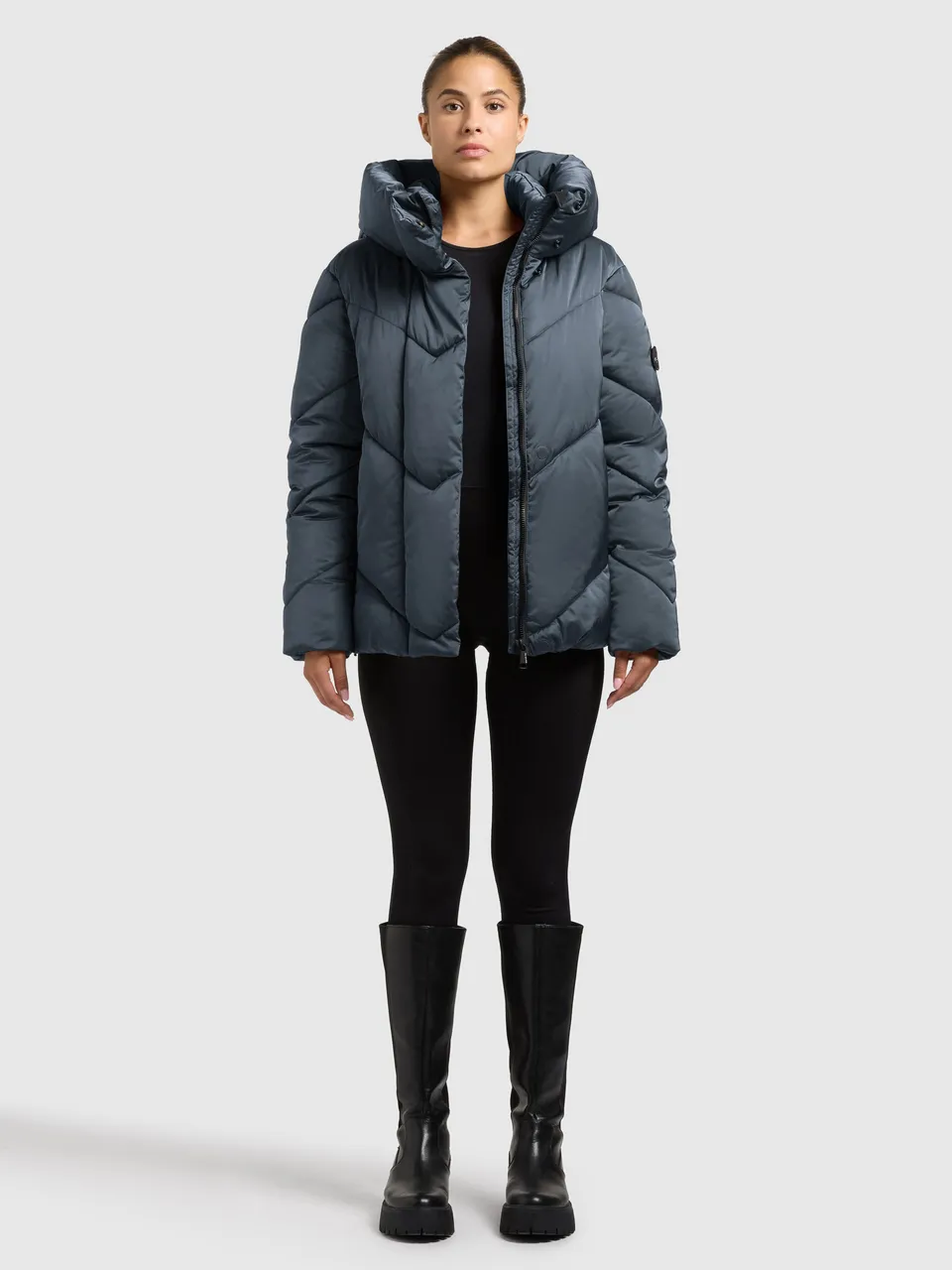 khujo-jacke-olsa2-gl-nzende-winter-steppjacke-in-dim-blue-h-ftlang image 1