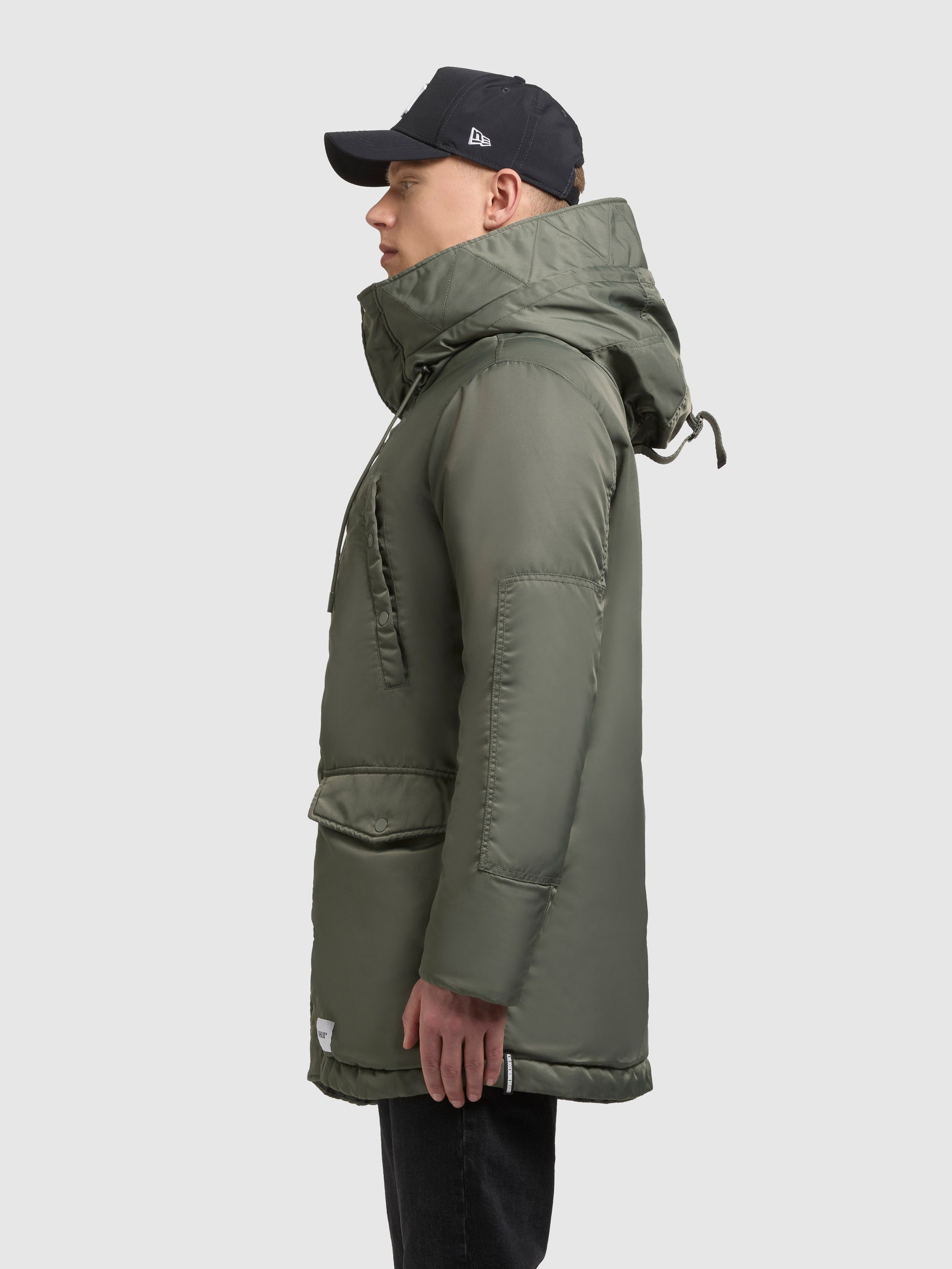 khujo-mantel-pakpao-damen-parka-sage-green-loose-fit image 5