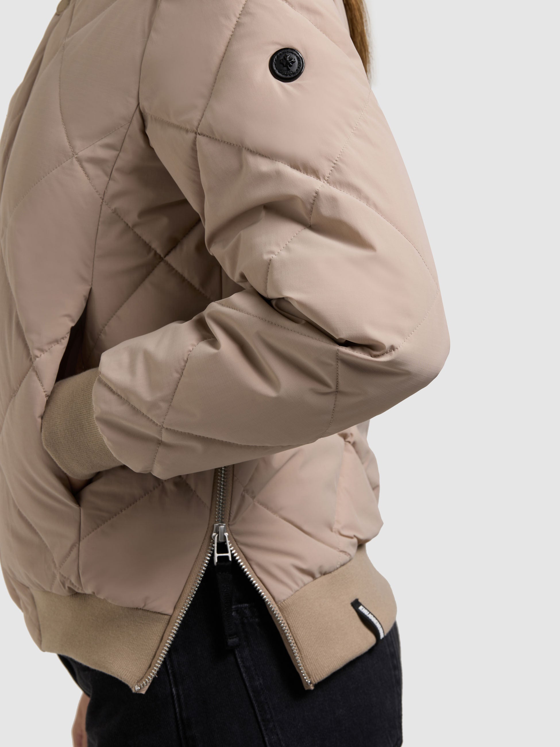khujo-ange2-jacke-latte-beige-kurz-bomber-steppjacke image 8