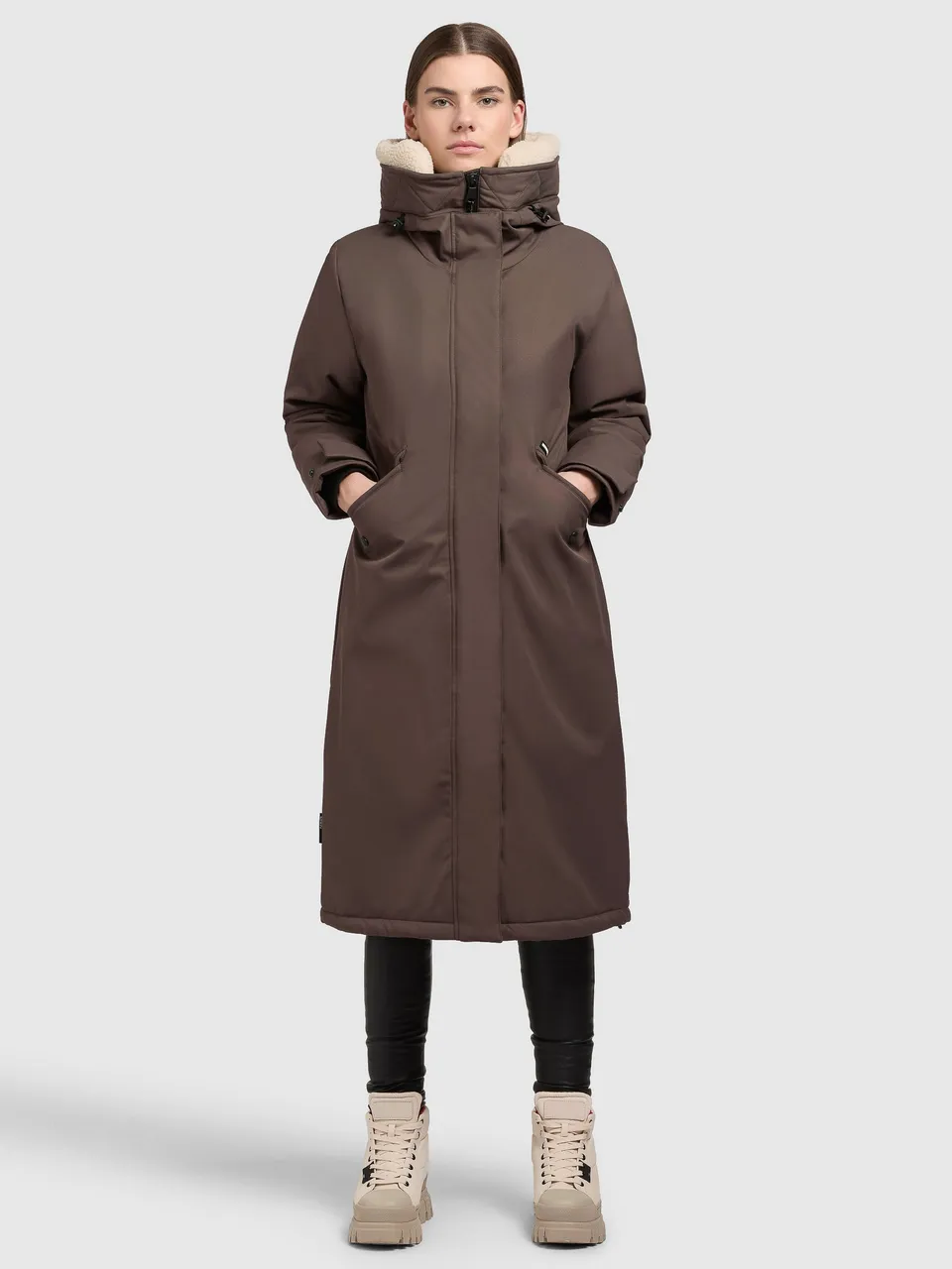 khujo-mantel-agneta-taupe-dunkel-knielanger-damen-wintermantel-mit-teddyfell-kap image 1