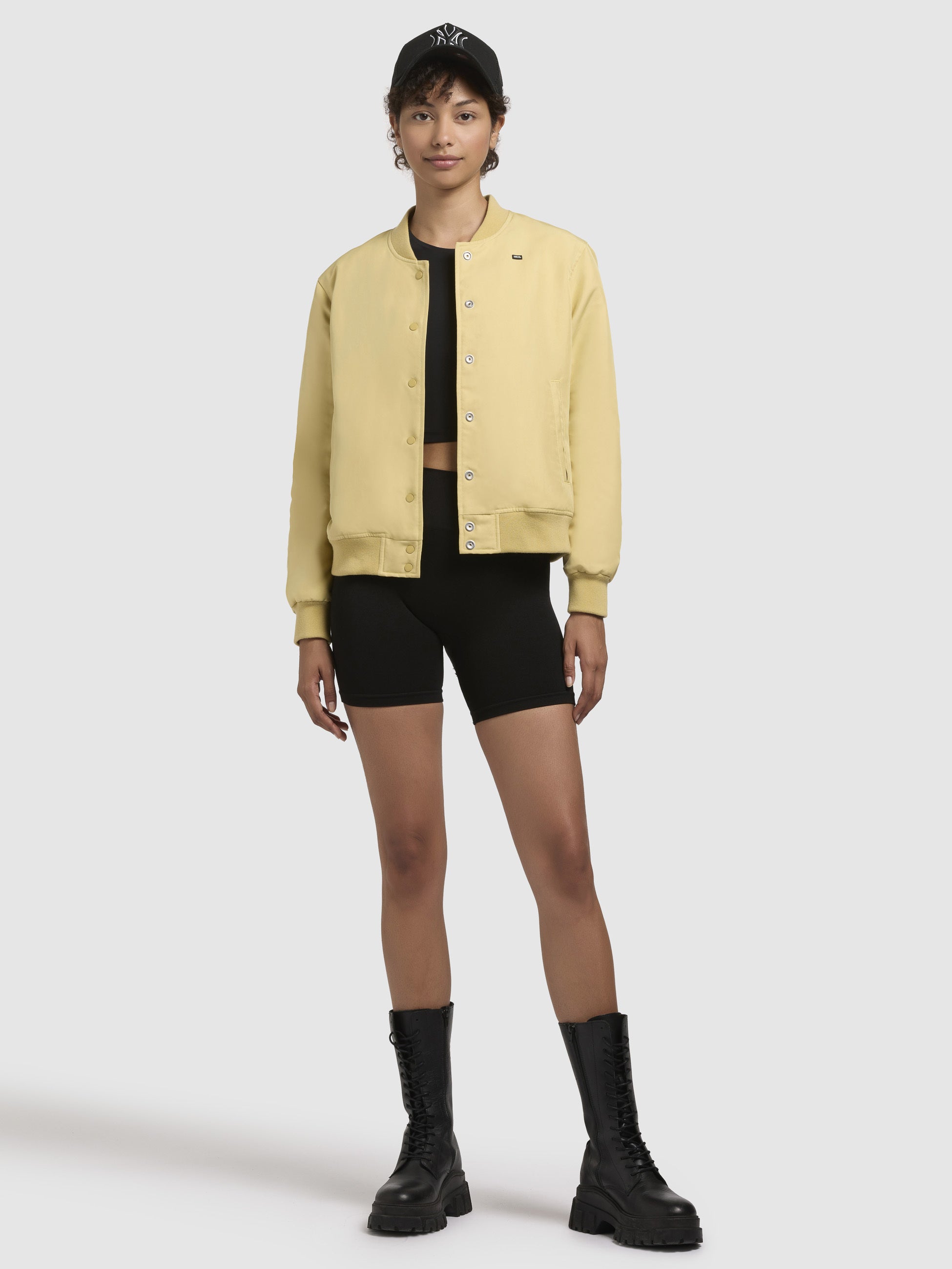 khujo-crystal-damen-bomberjacke-college-gelb-mit-steppfutter image 1