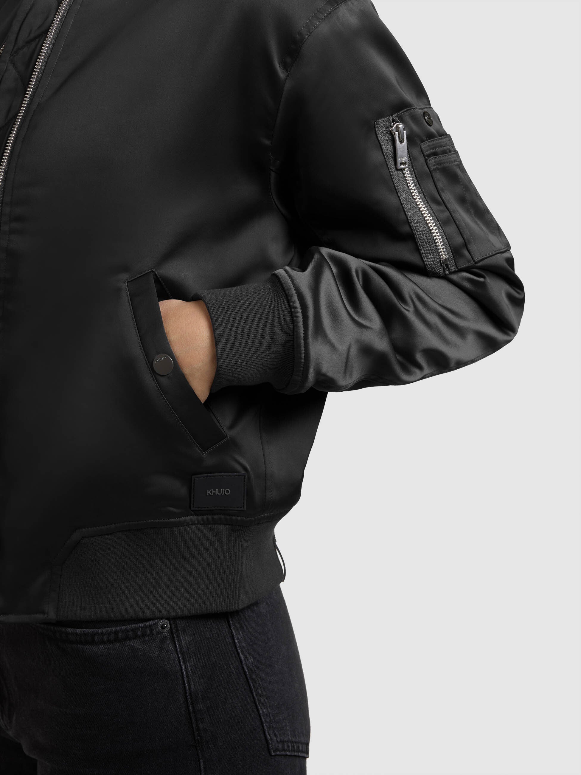 khujo-jacke-beth-black-bomberjacke-damen-satin-leicht-wattiert image 7