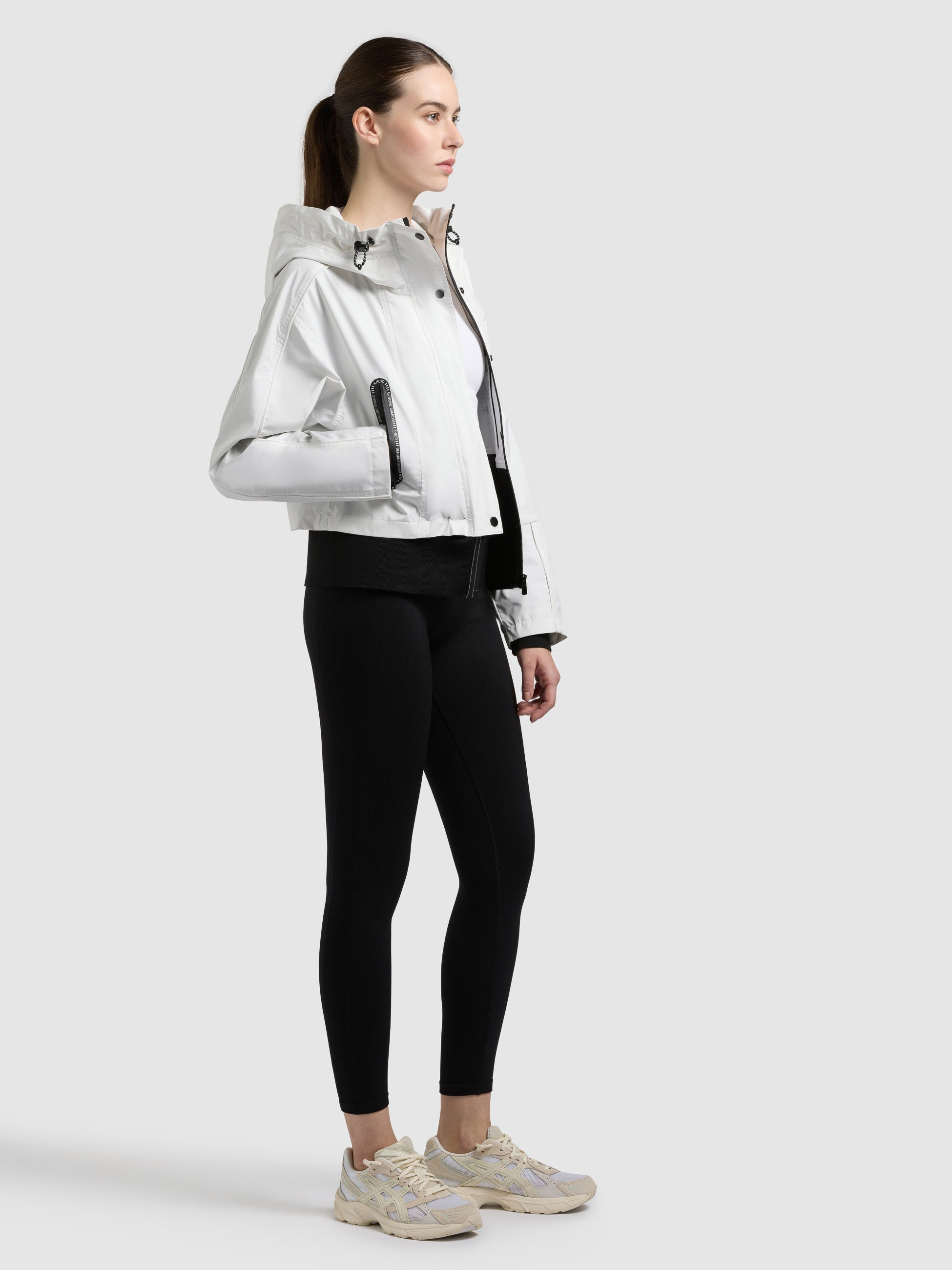 khujo-jacke-amelia-damen-windbreaker-off-white image 7