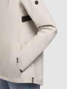 khujo-jacke-woom-damen-regenjacke-naturwei-wasserabweisend image 8