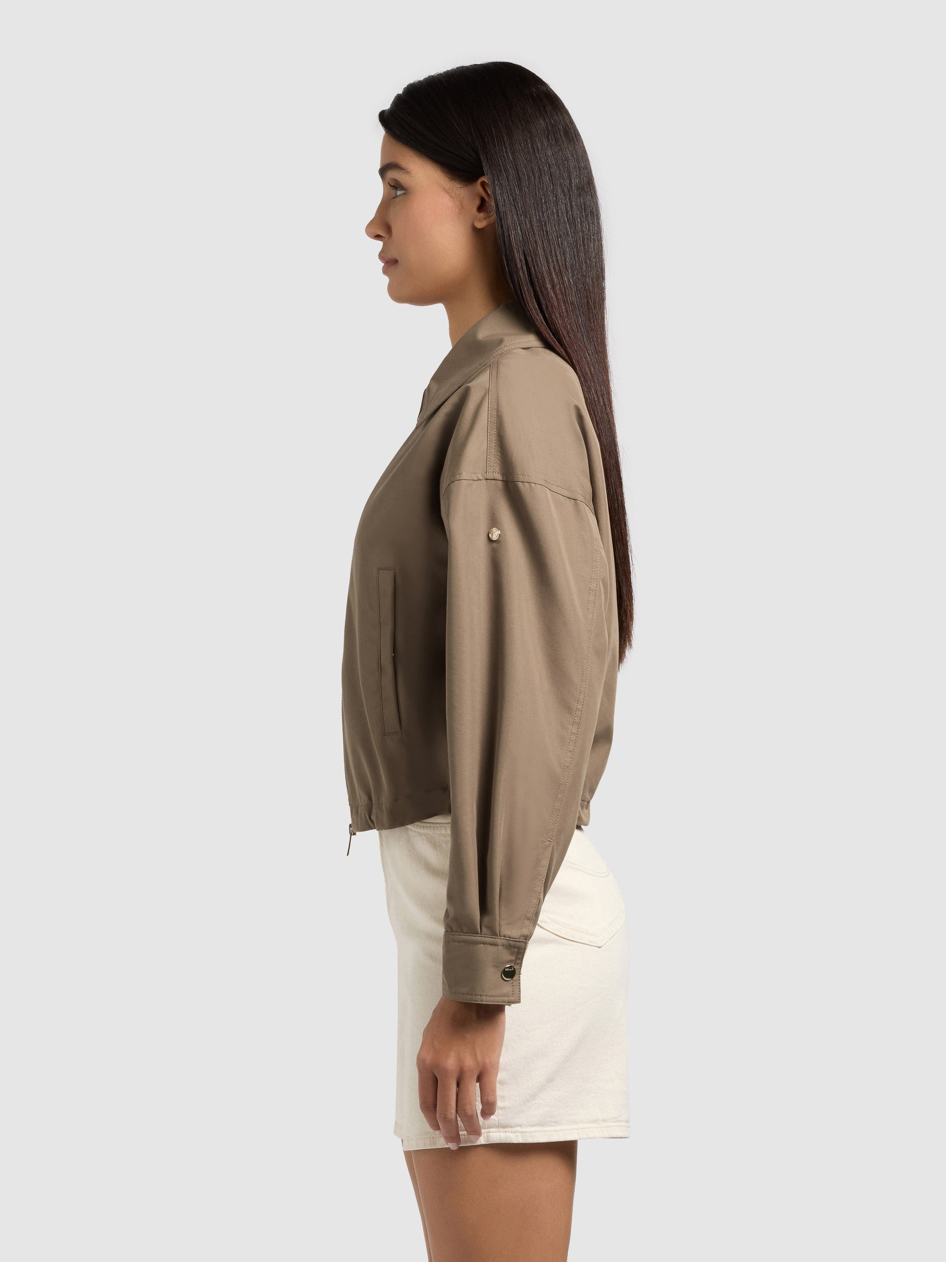 khujo-jacke-tovee-latte-brown-sommer-blouson-damen-cropped image 5