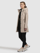 khujo-jacke-izaf3-beige-wasserabweisende-regenjacke-mit-kapuze image 2